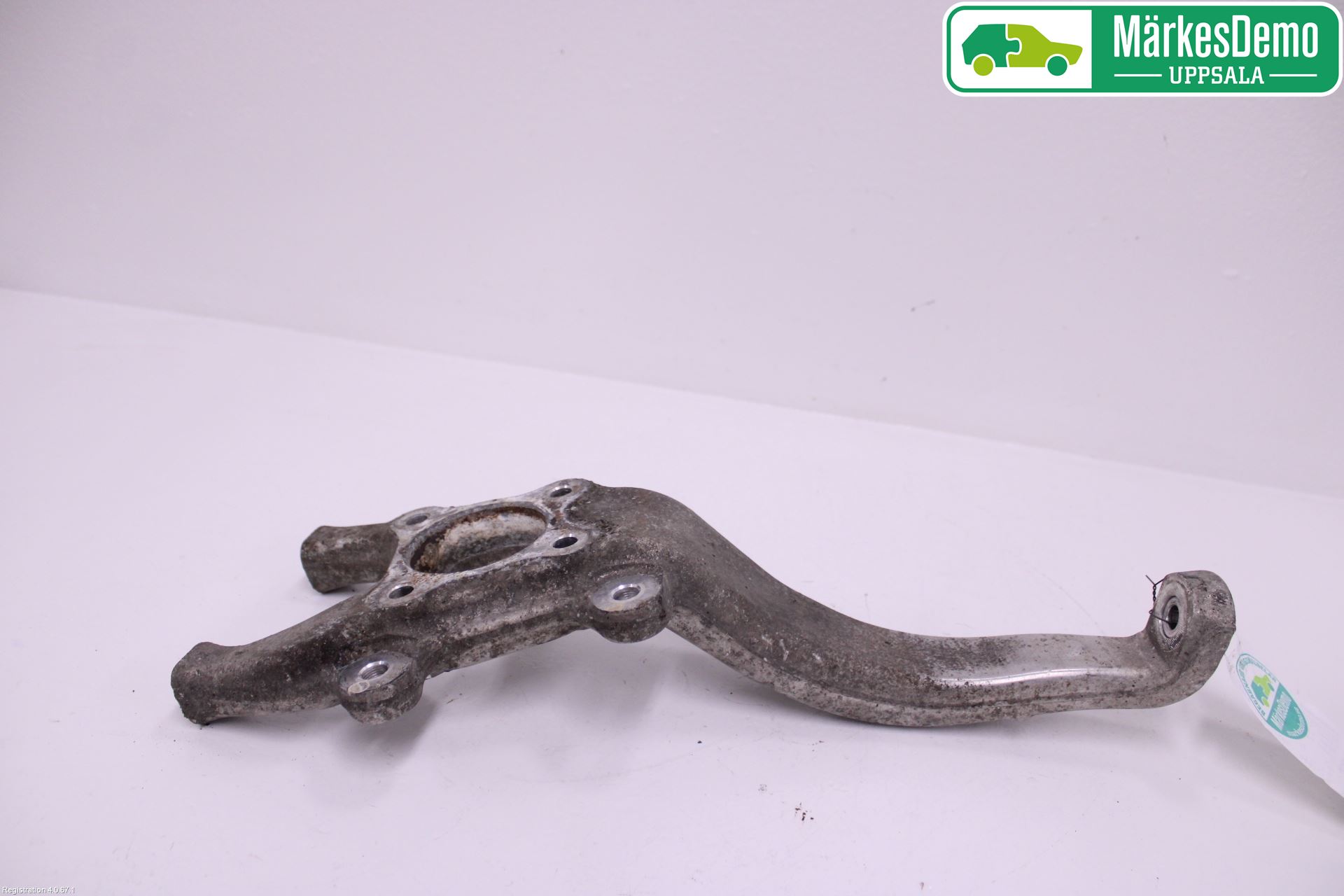Lexus IS 220d/250/350 06-13 Spindel Vf
