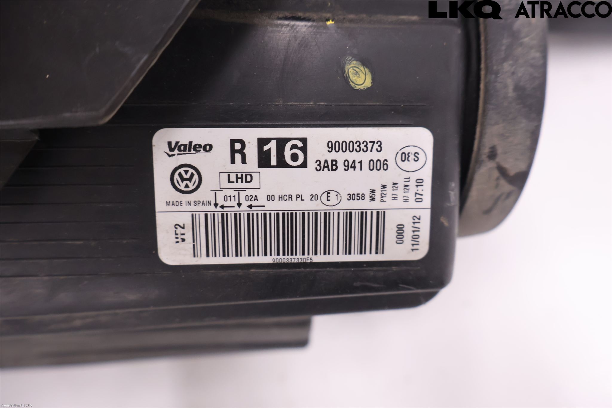 Volkswagen VW PASSAT 11-14 Frontlykt Høyre