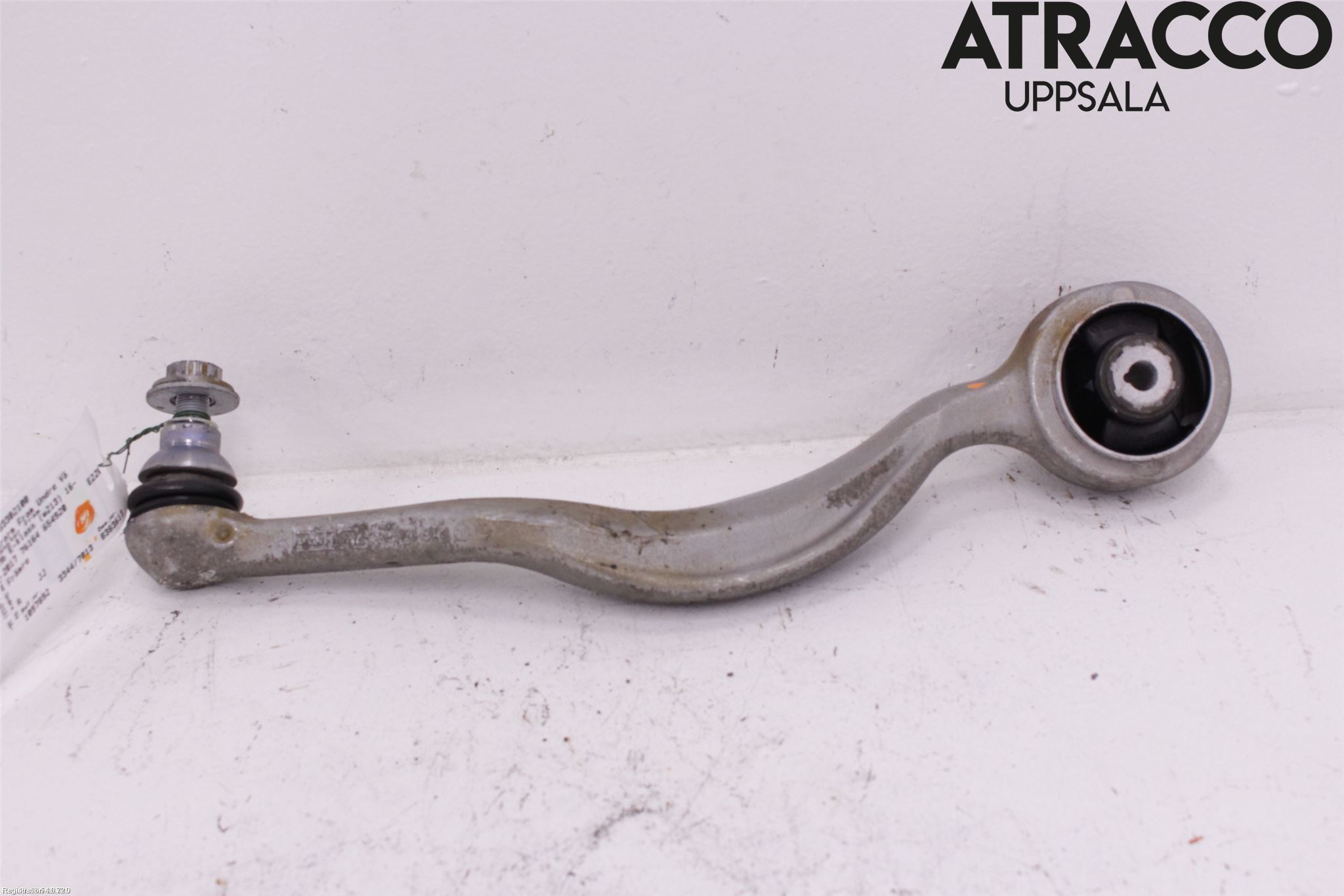 Mercedes-Benz MB E-KLASS (W213) 16-23 Bærearm Foran Venstre Nedre
