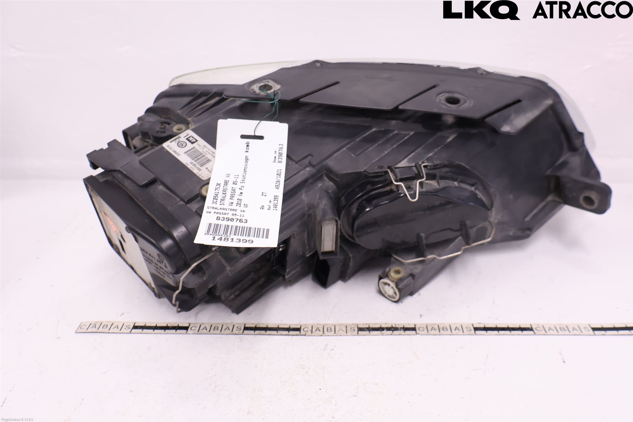 Volkswagen VW PASSAT 05-11 Frontlykt Venstre