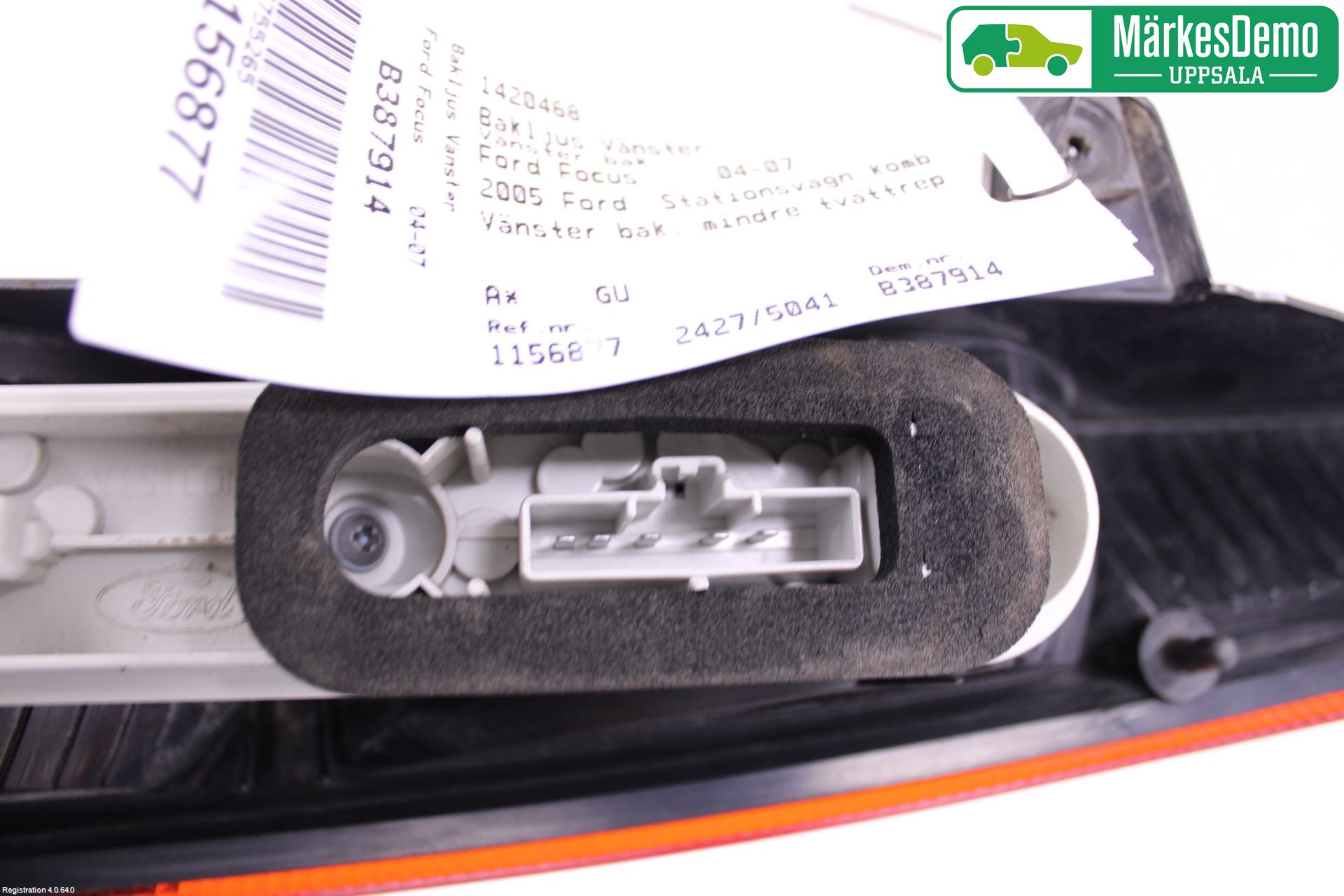 Ford FOCUS     04-07 Baklykt Venstre