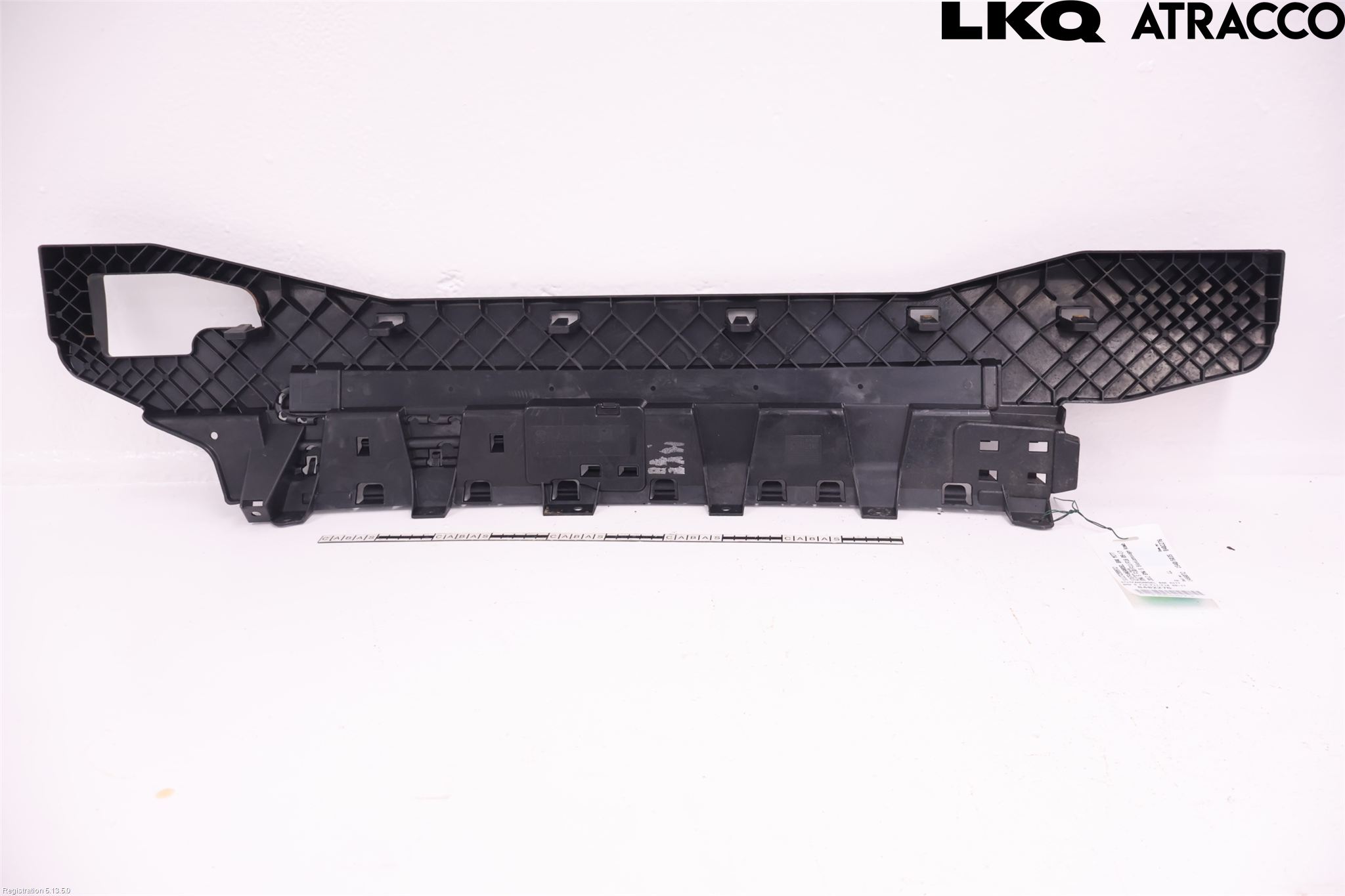 BMW 5 F10/F11/F18 09-17 Støtfanger Bak Midt Del