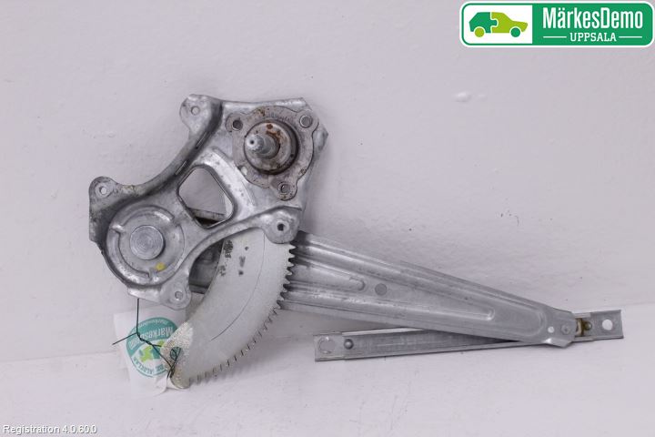 Nissan MICRA 11-16 Vindusheis