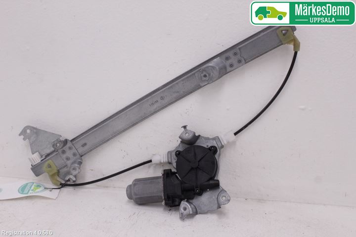 Nissan PRIMERA 02-07 Vindusheis El Komp