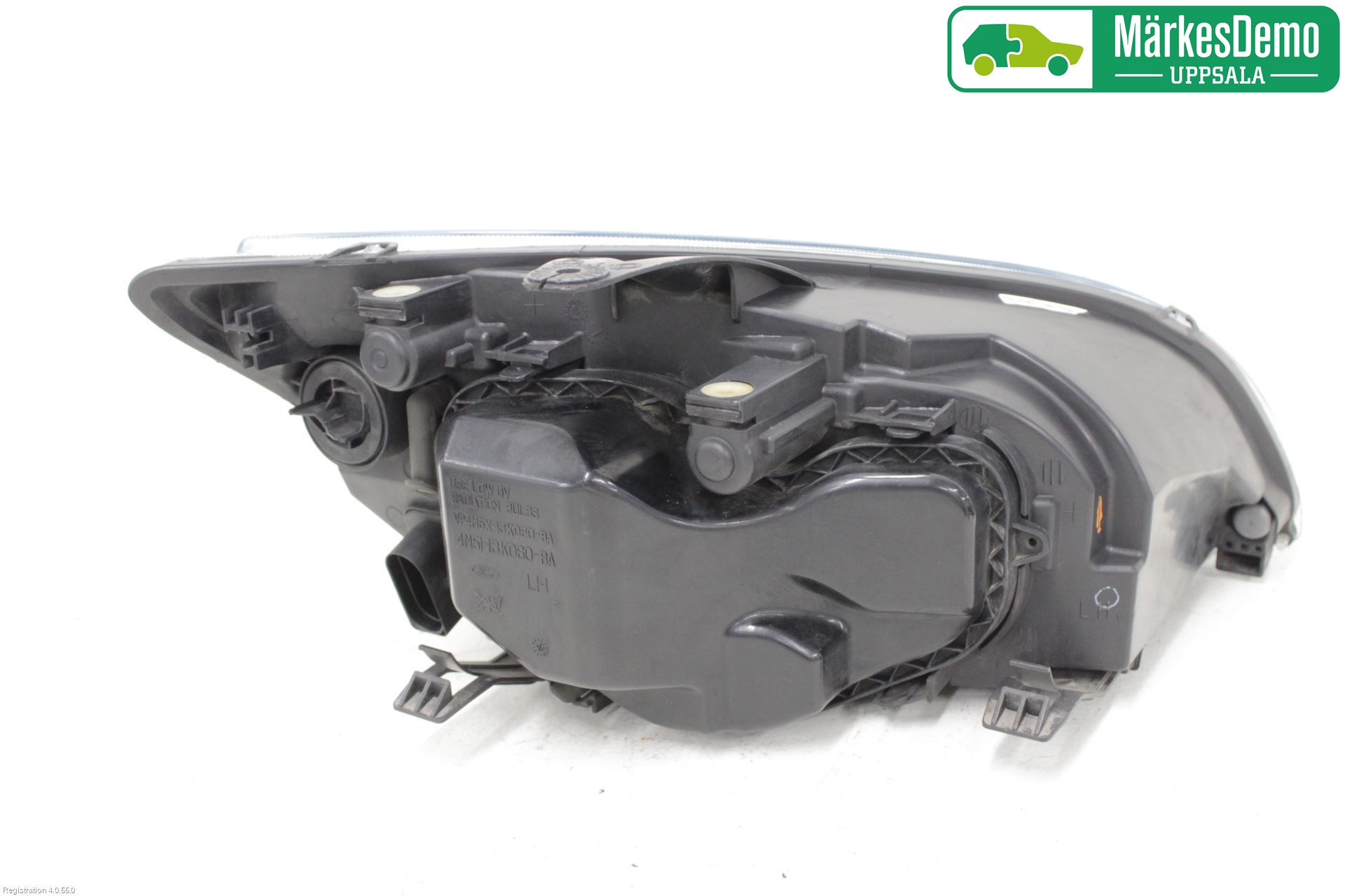 Ford FOCUS     04-07 Frontlykt Venstre