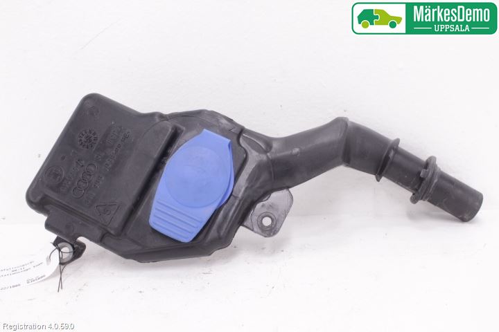 Audi A4/S4 08-11 Påfyllingsrør For Vasketank
