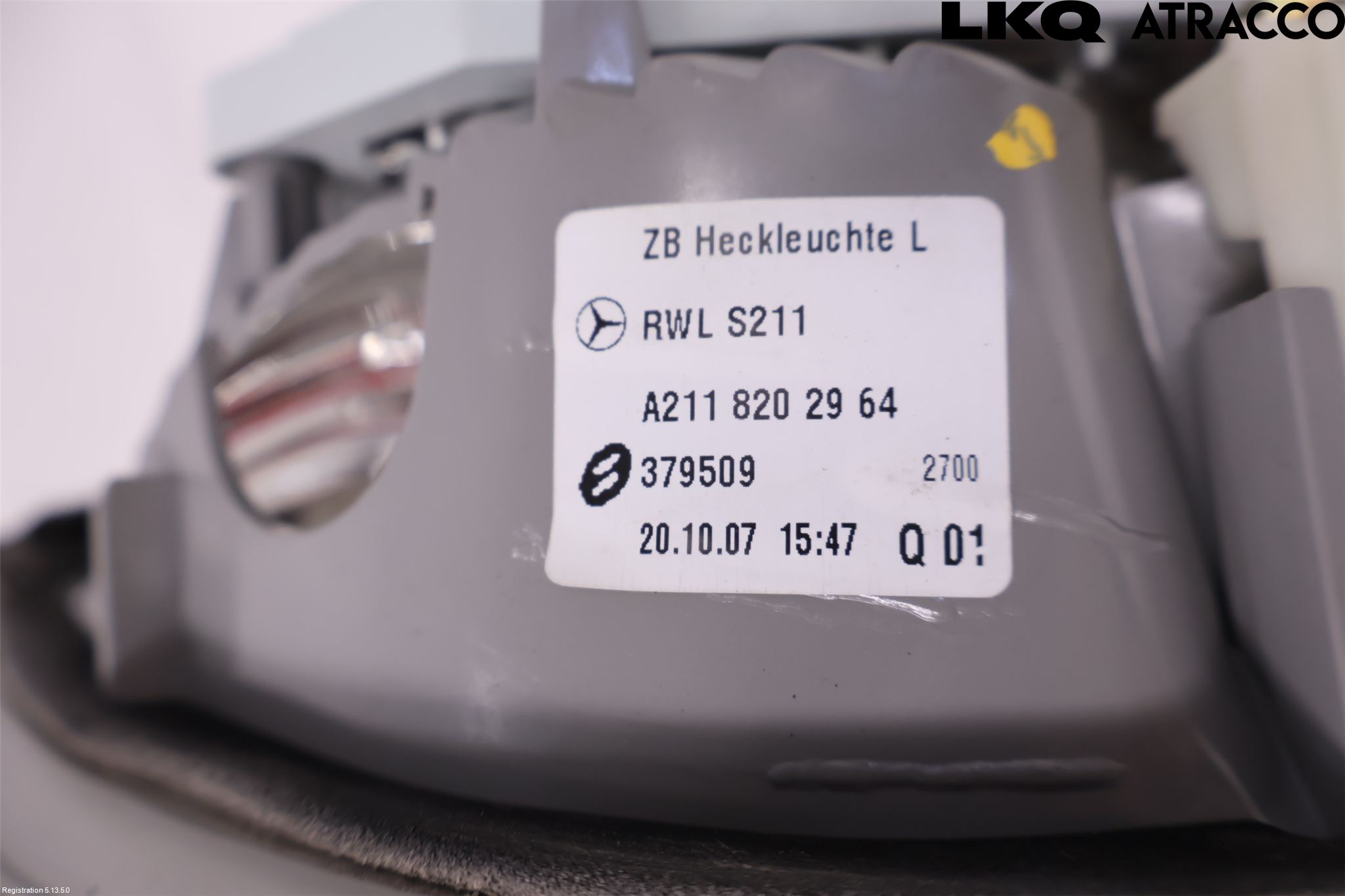 Mercedes-Benz MB E-KLASS (W211) 02-09 Baklykt Venstre  På Luke(Indre