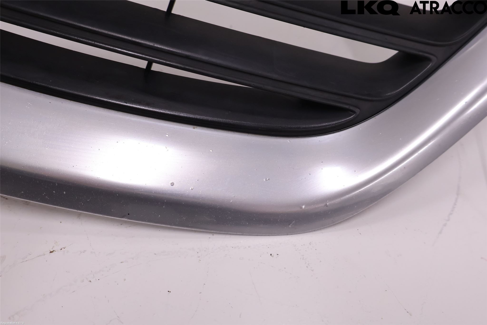 Saab 9-3 VER2/VER3 08-15 Grilldel Midt