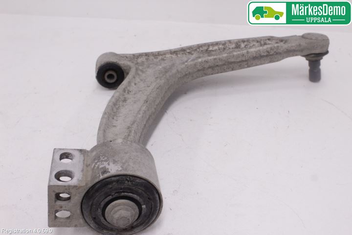 Saab 9-3 VER2/VER3 08-15 Bærearm Foran Venstre Nedre