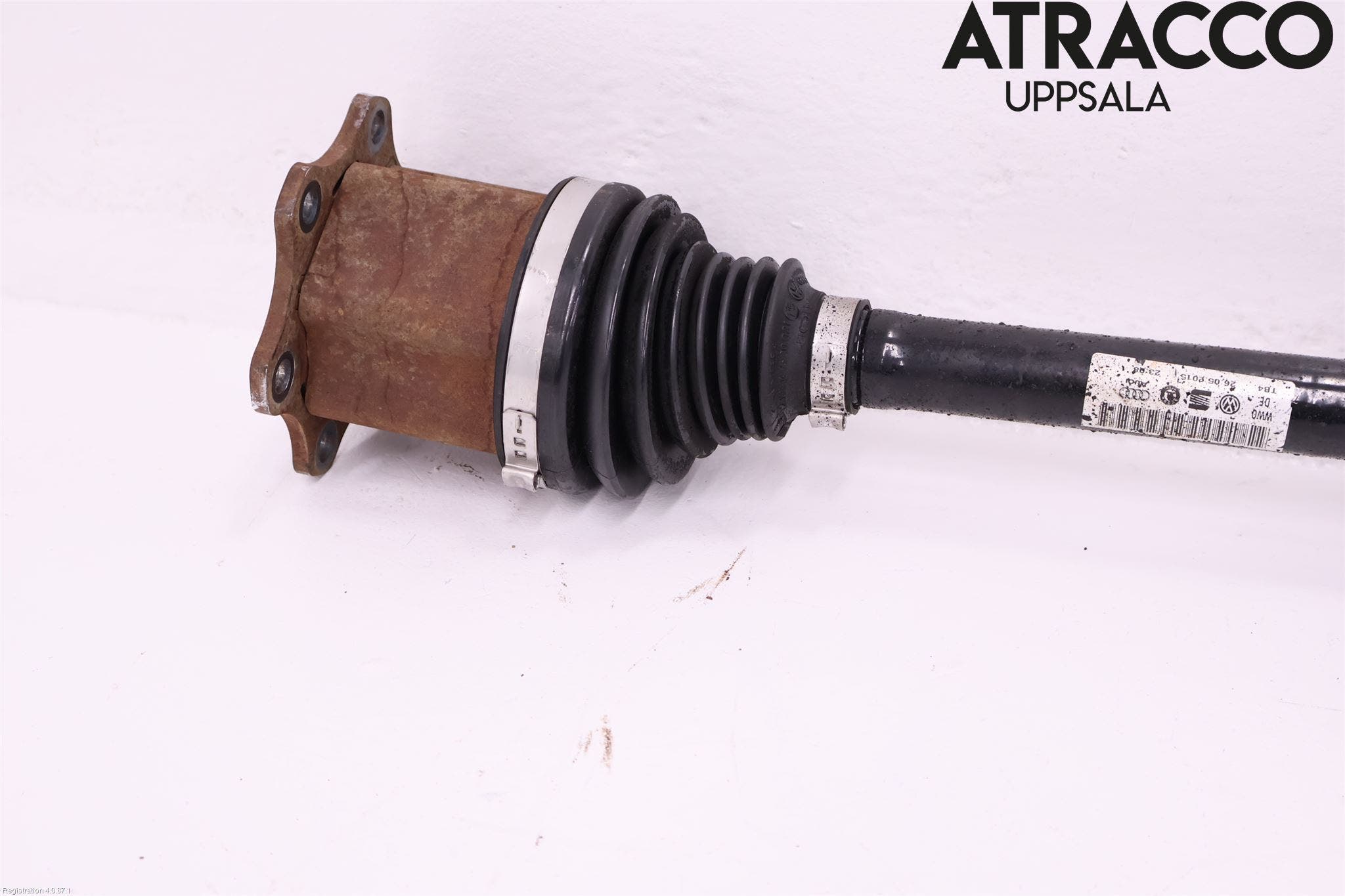 Volkswagen VW PASSAT 15-19 Drivaksel Foran Kompl Venstre
