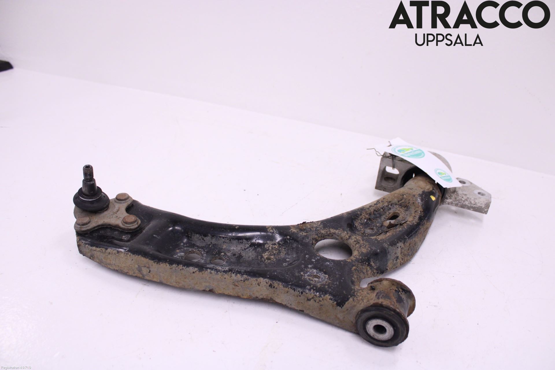 Volkswagen VW GOLF VI 09-13 Bærearm Foran Høyre Nedre