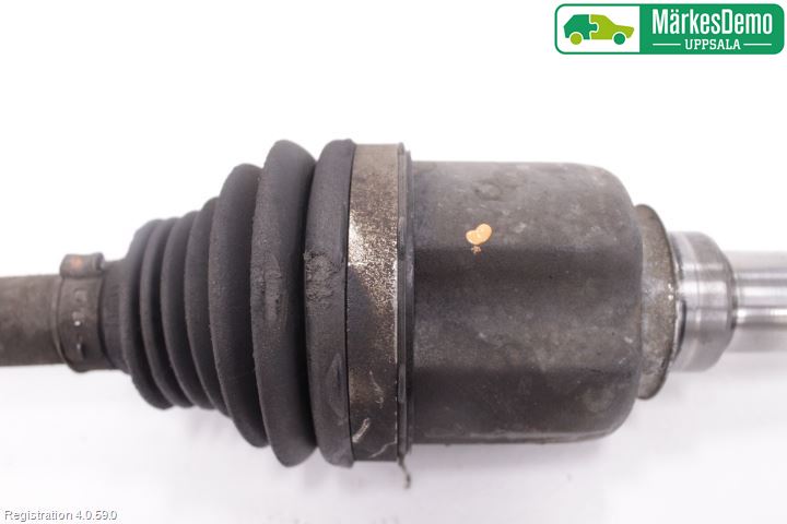 Suzuki SWIFT 11-16 Drivaksel Foran Kompl Venstre