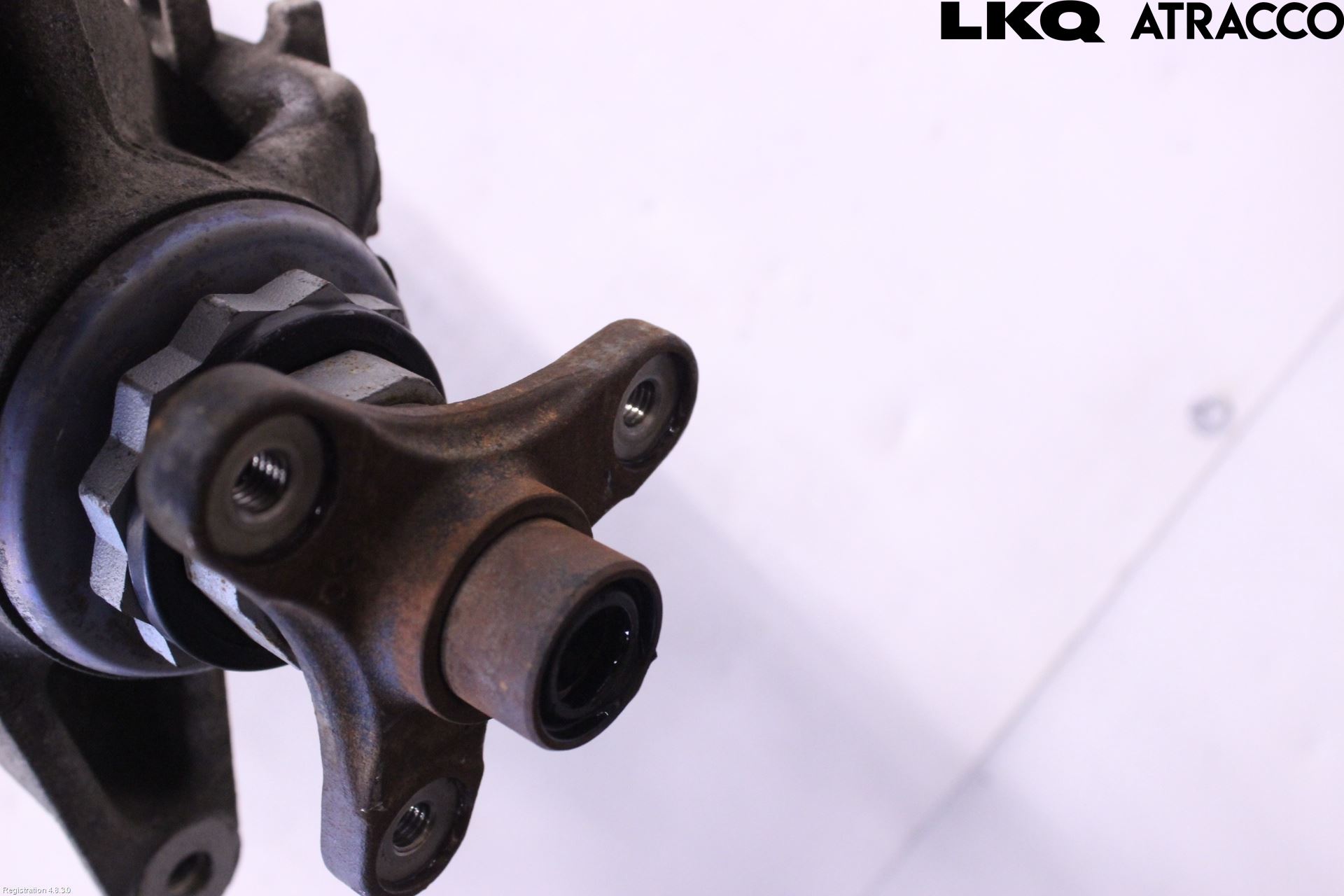 BMW 5 F10/F11/F18 09-17 Bakaksel Kardang Bak -Diff