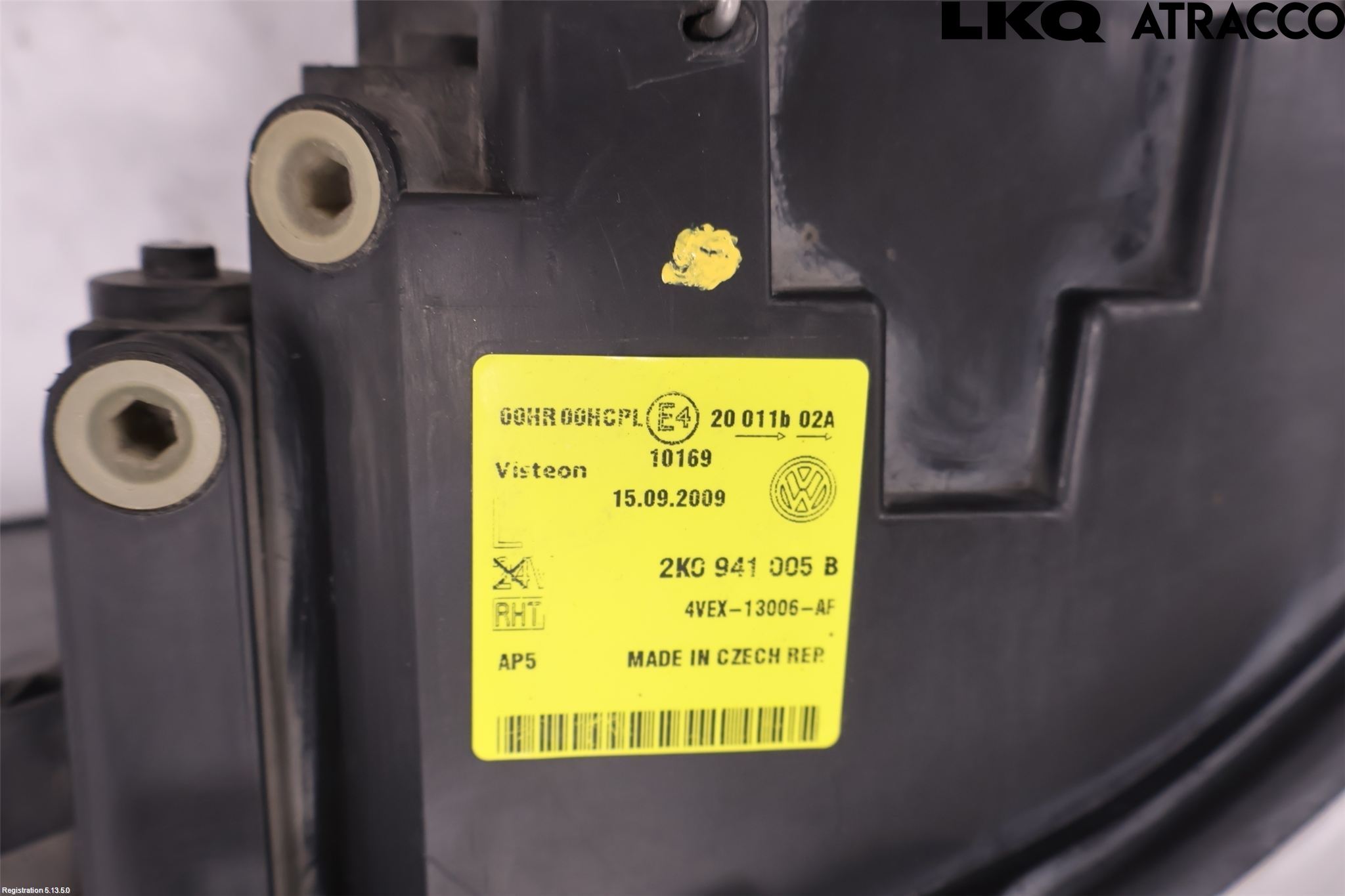 Volkswagen VW CADDY      04-10 Frontlykt Venstre
