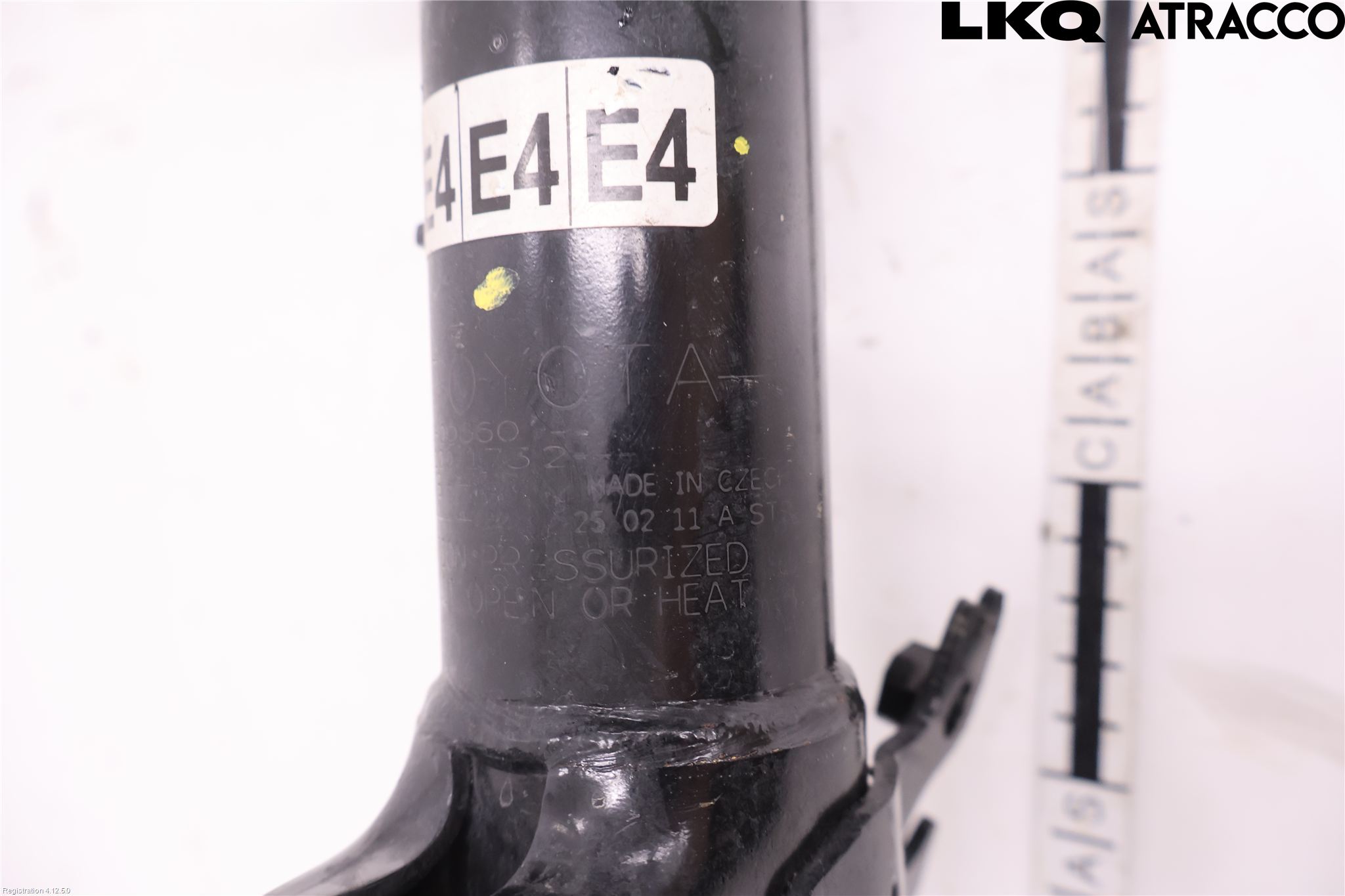 Toyota YARIS XP21 20- Fjærbein Foran Venstre