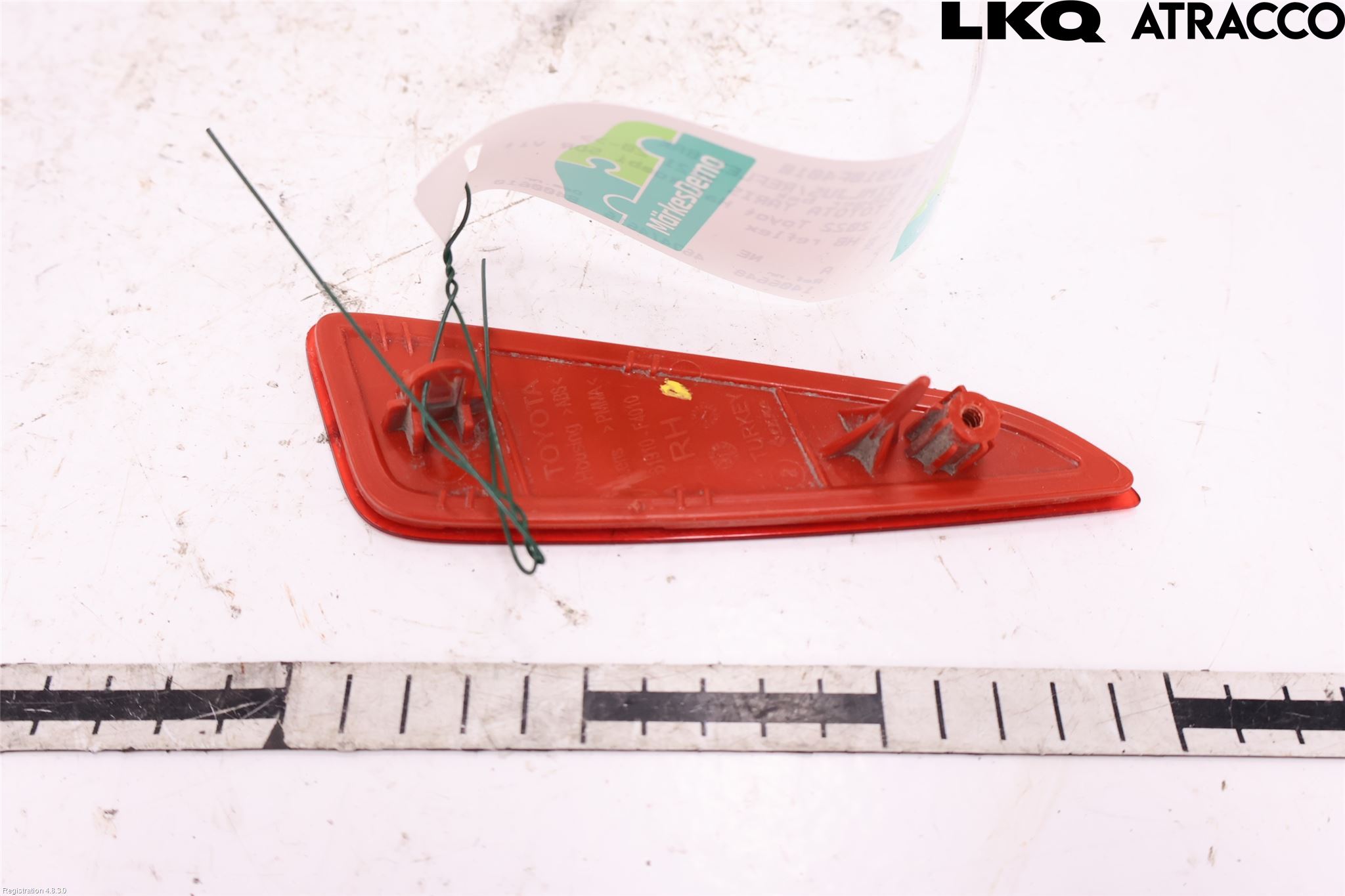 Toyota YARIS XP21 20- Refleks Bak