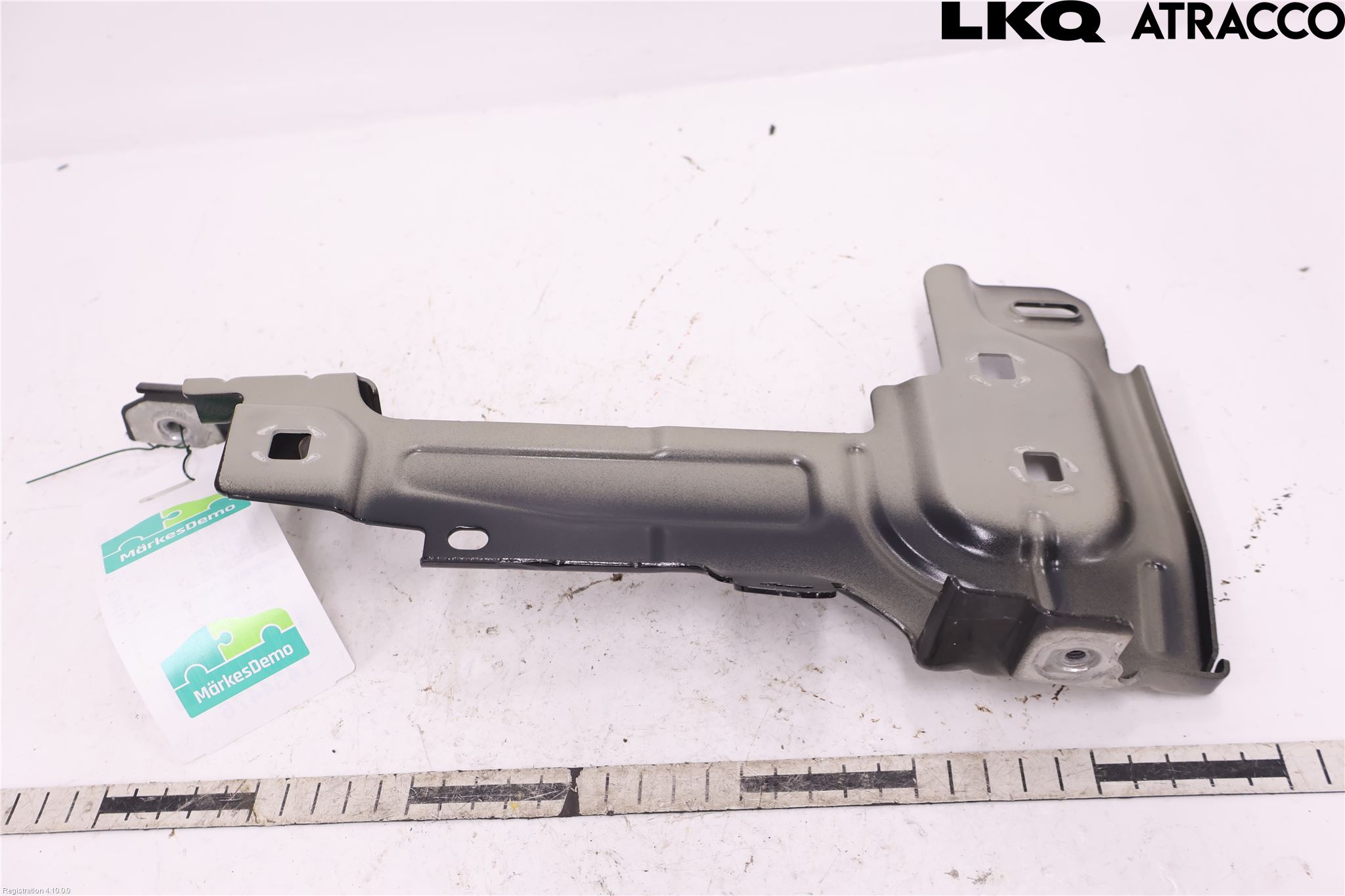 Mercedes-Benz MB EQE (V295) 22- Frontskjermfeste Venstre