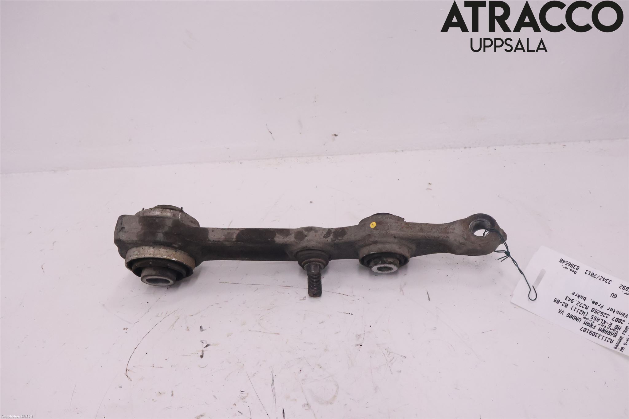 Mercedes-Benz MB E-KLASS (W211) 02-09 Bærearm Foran Venstre Nedre