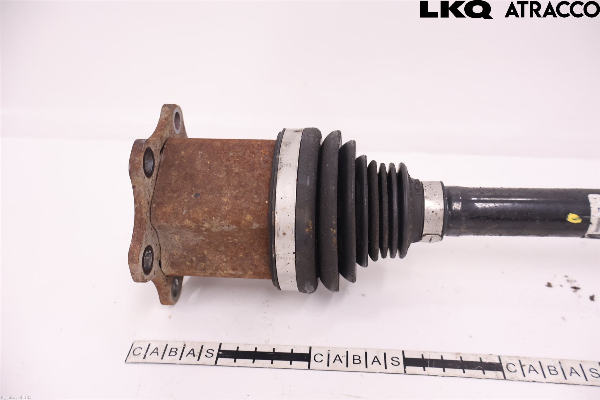 Volkswagen VW PASSAT 11-14 Drivaksel Foran Kompl Venstre