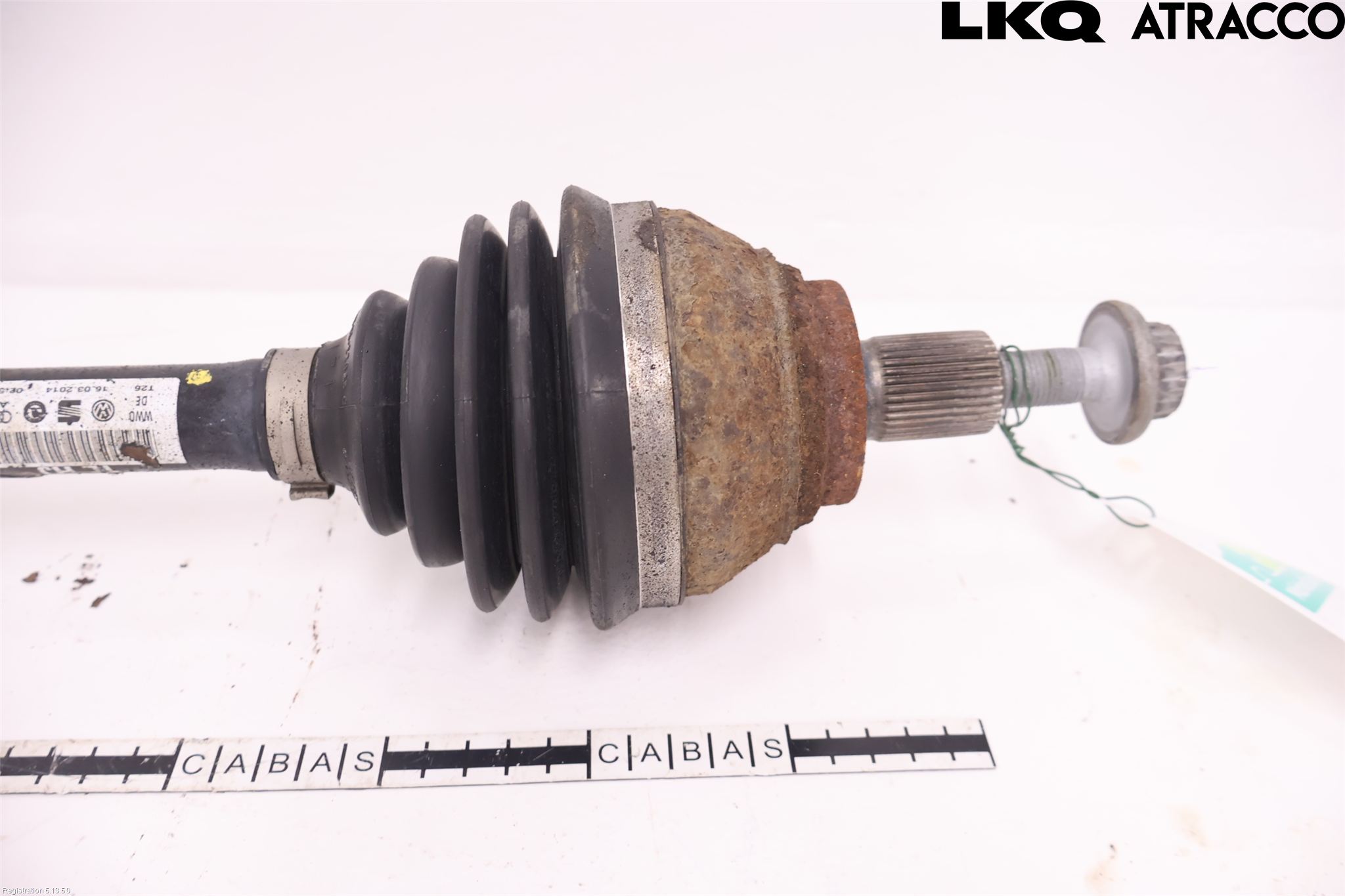 Volkswagen VW PASSAT 11-14 Drivaksel Foran Kompl Venstre