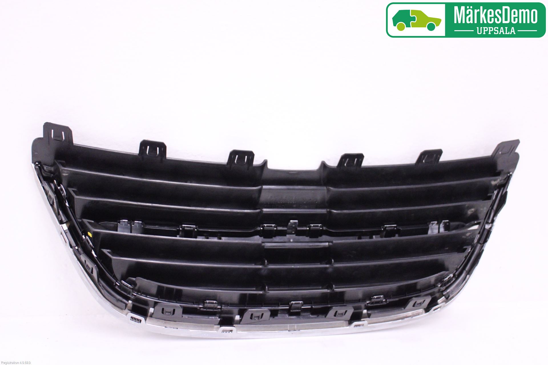 Saab 9-5     06-10 Grilldel Midt