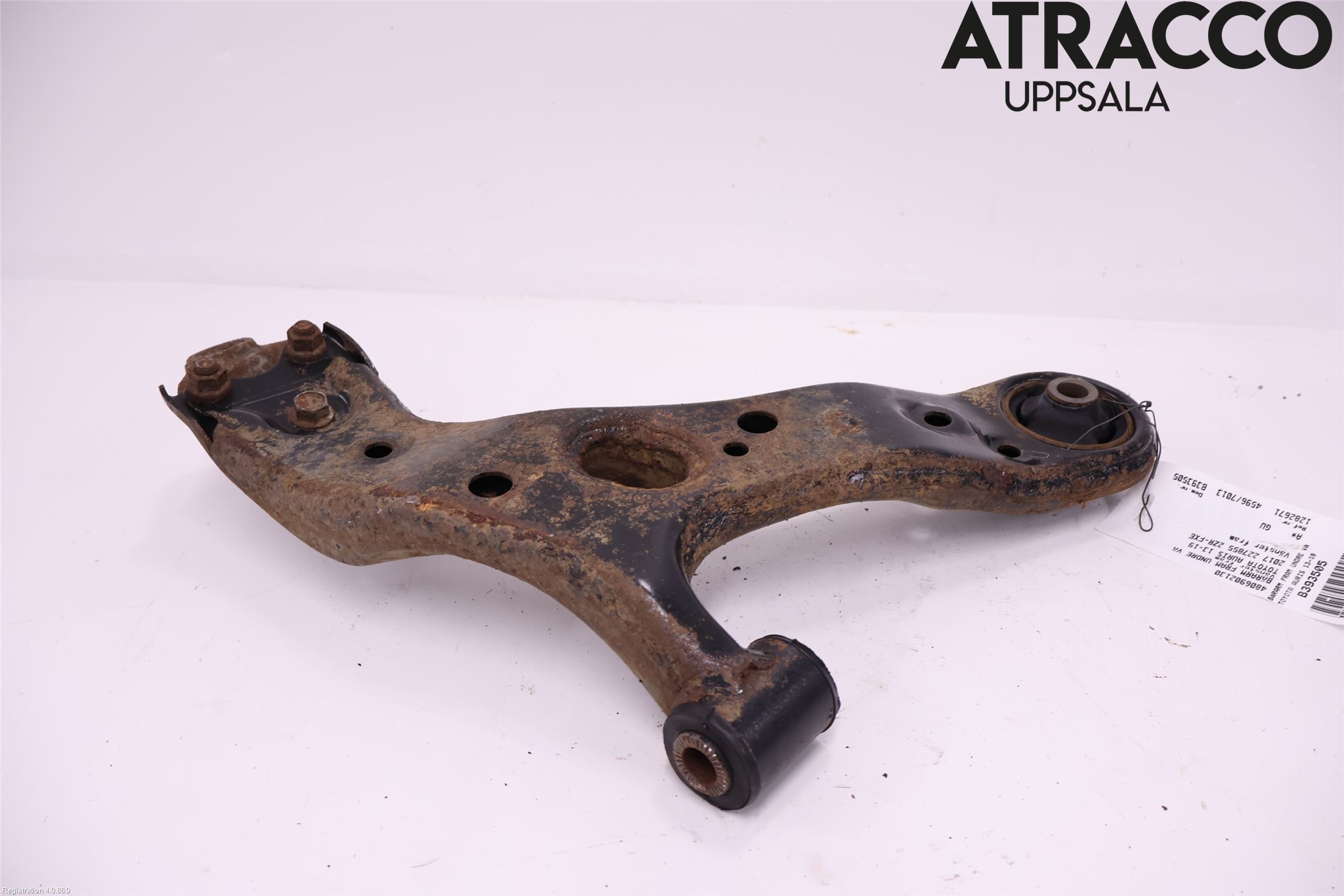 Toyota AURIS 13-19 Bærearm Foran Venstre Nedre