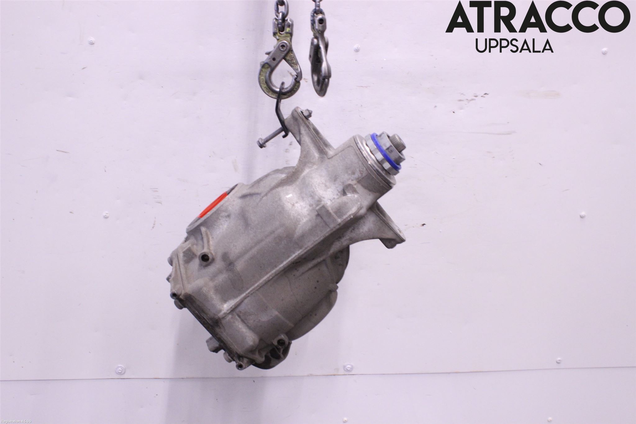 BMW 5 G30/G31/F90 17-23 Bakaksel Kardang Bak -Diff