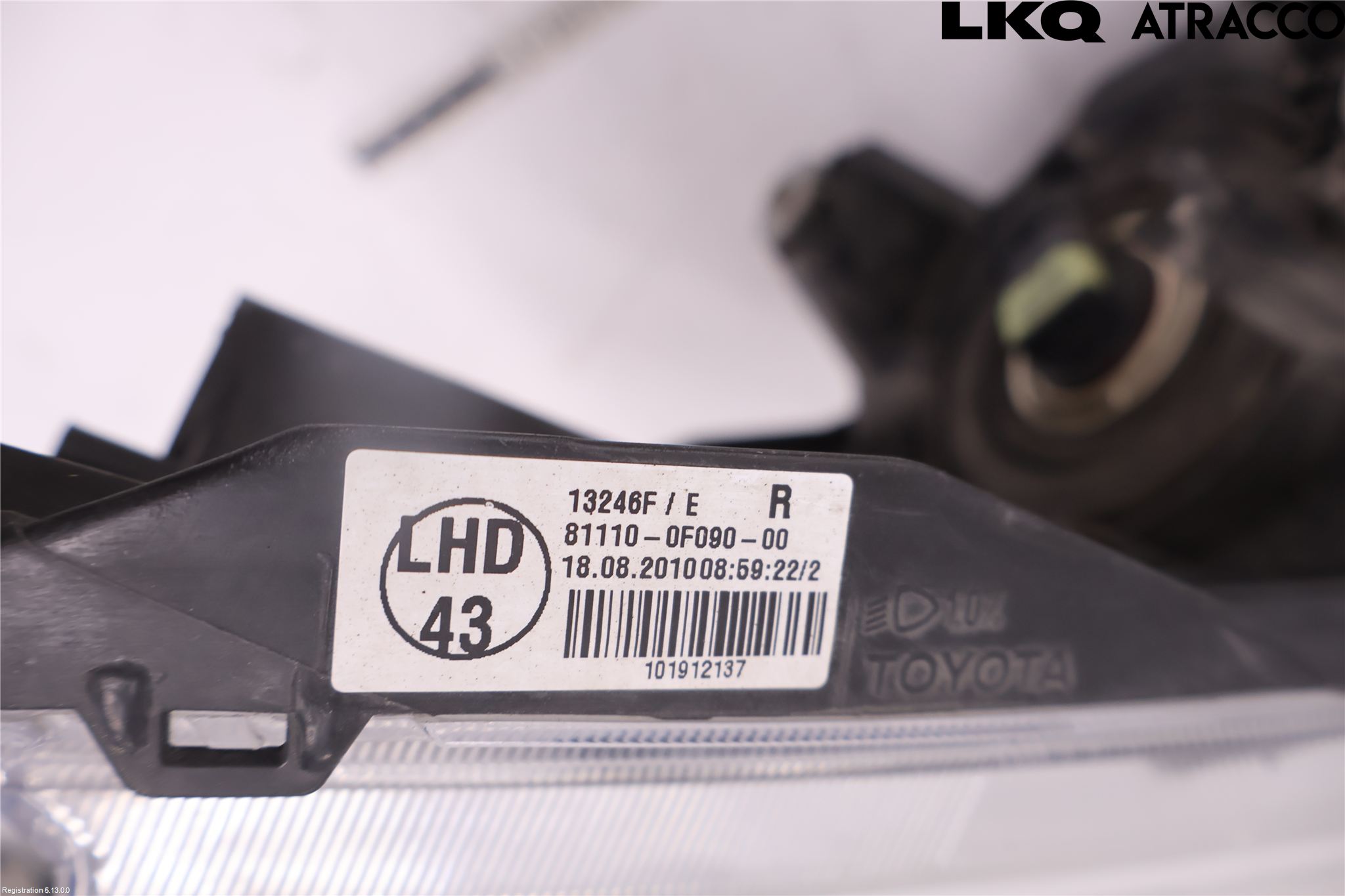 Toyota VERSO 09-18 Frontlykt Høyre