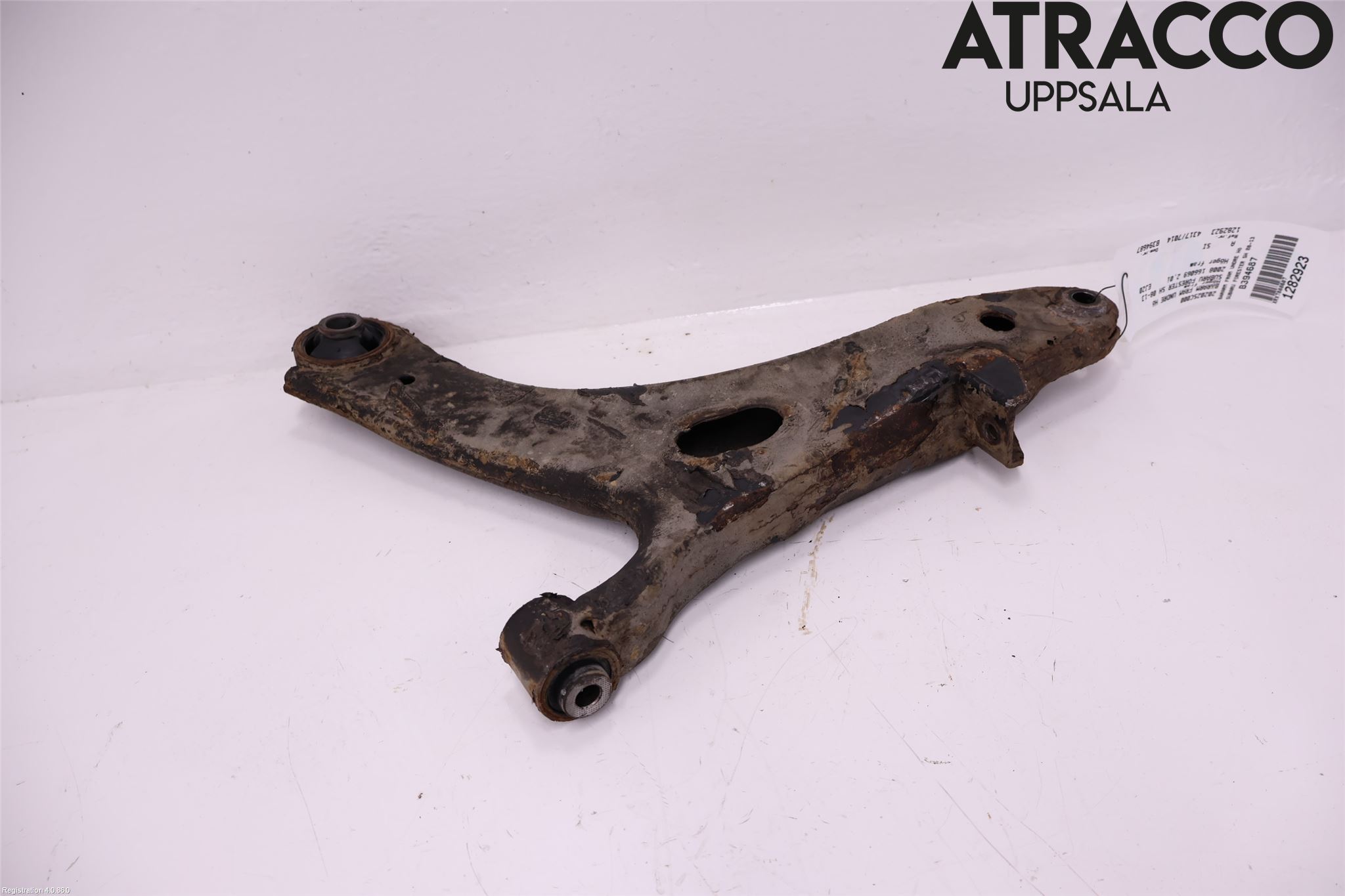 Subaru FORESTER SH  08-13 Bærearm Foran Høyre Nedre