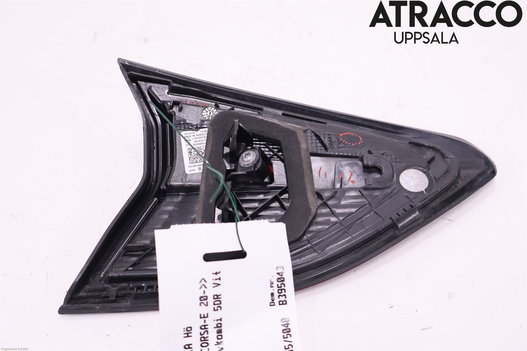 Opel CORSA F, CORSA-E 20- Baklykt Høyre  På Luke(Indre)