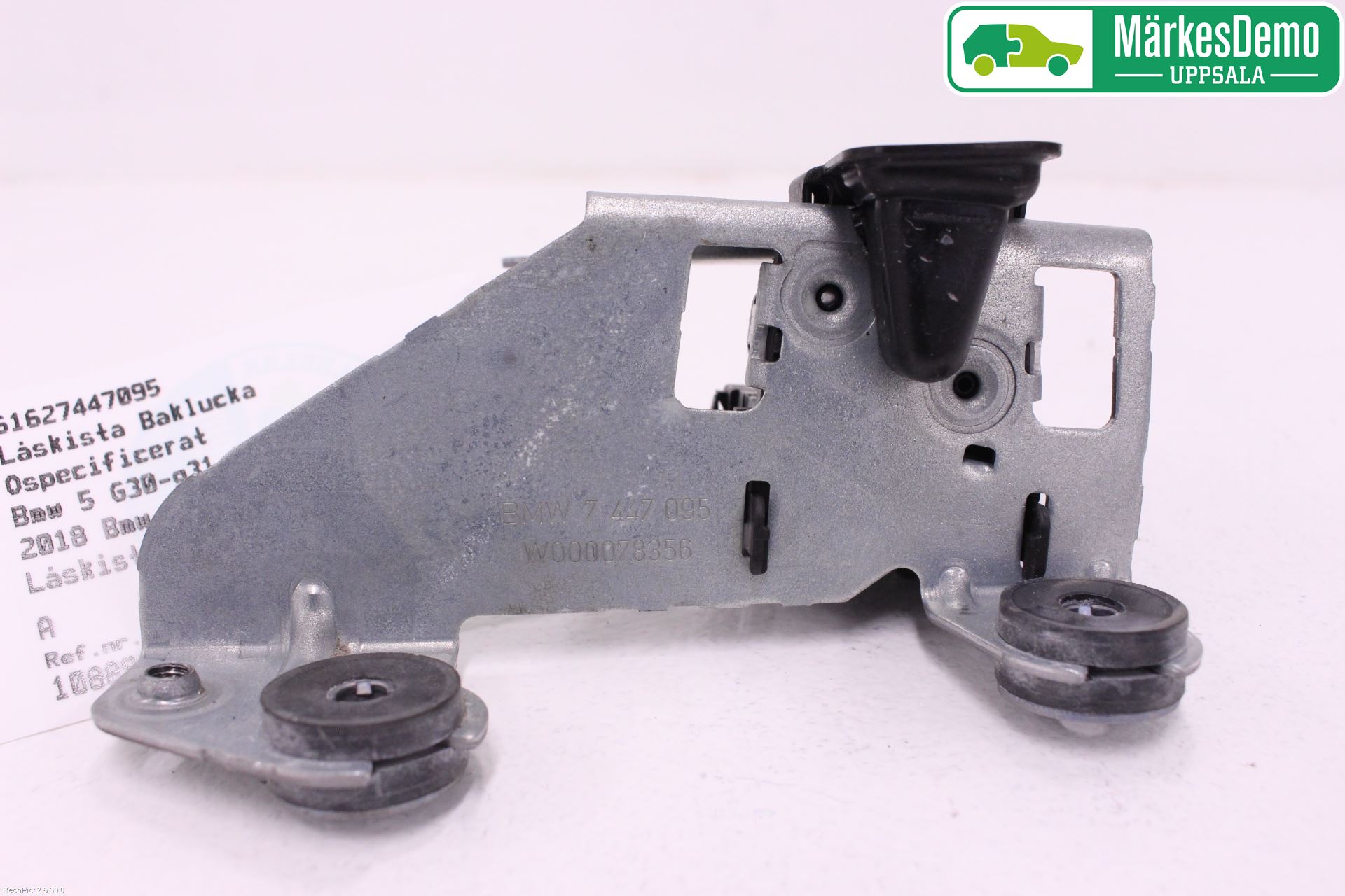 BMW 5 G30/G31/F90 17-23 Bakluke-Lokk Låsekasse
