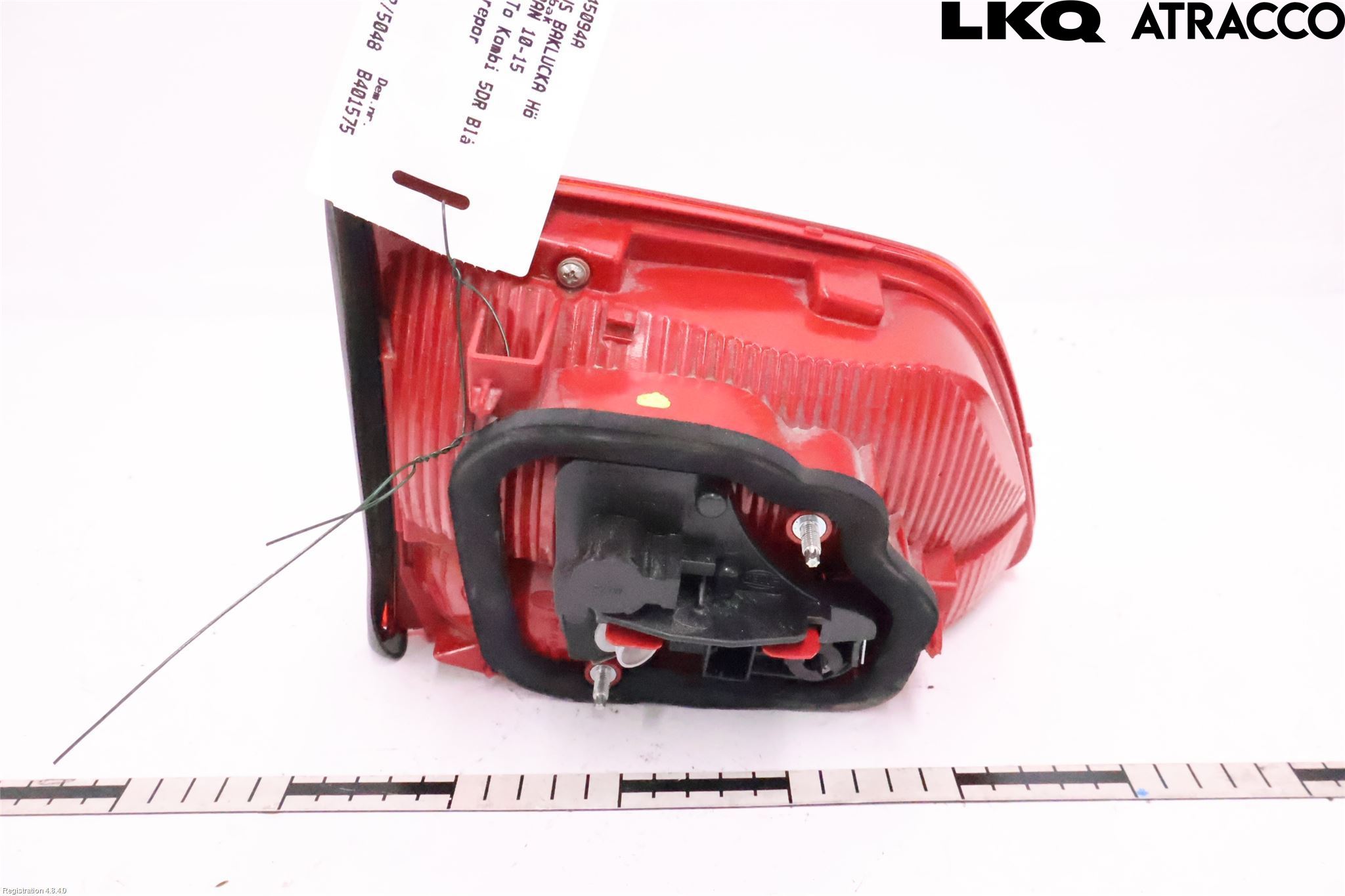 Volkswagen VW TOURAN 10-15 Baklykt Høyre  På Luke(Indre)