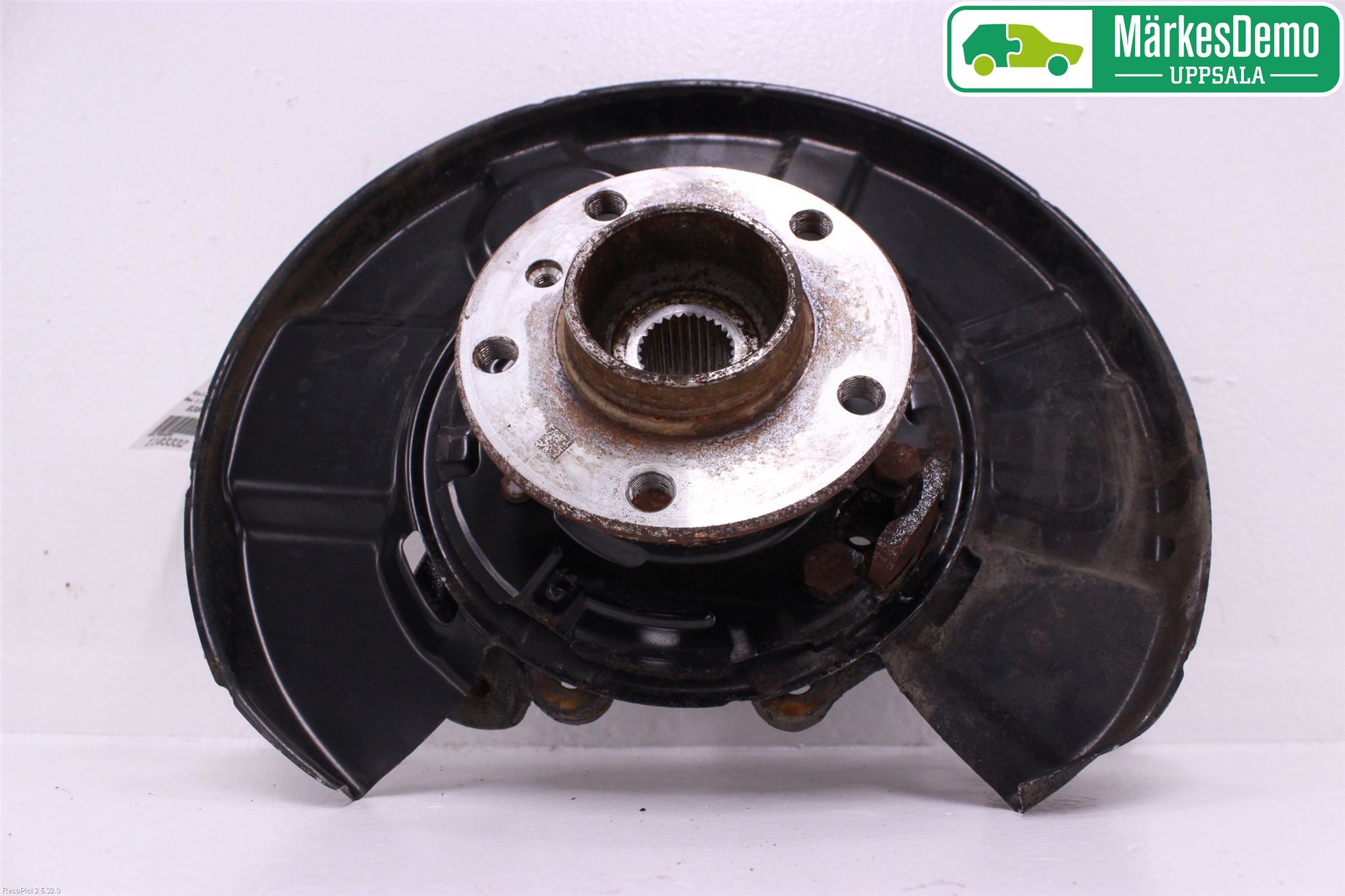 BMW 3 F30/F31/F80 12-19 Hjullagerhus Bak Venstre
