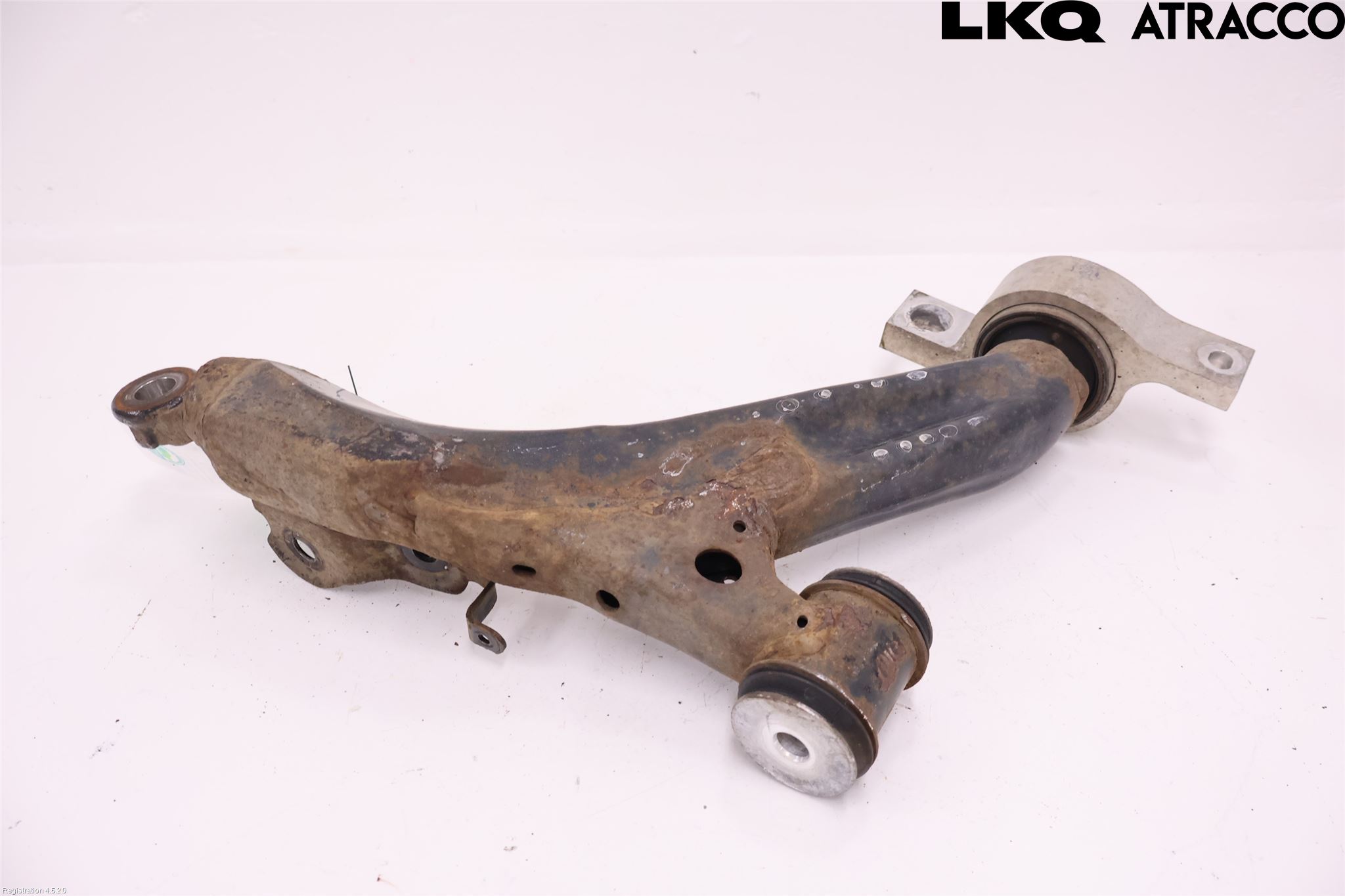 Lexus IS 220d/250/350 06-13 Bærearm Foran Venstre Nedre