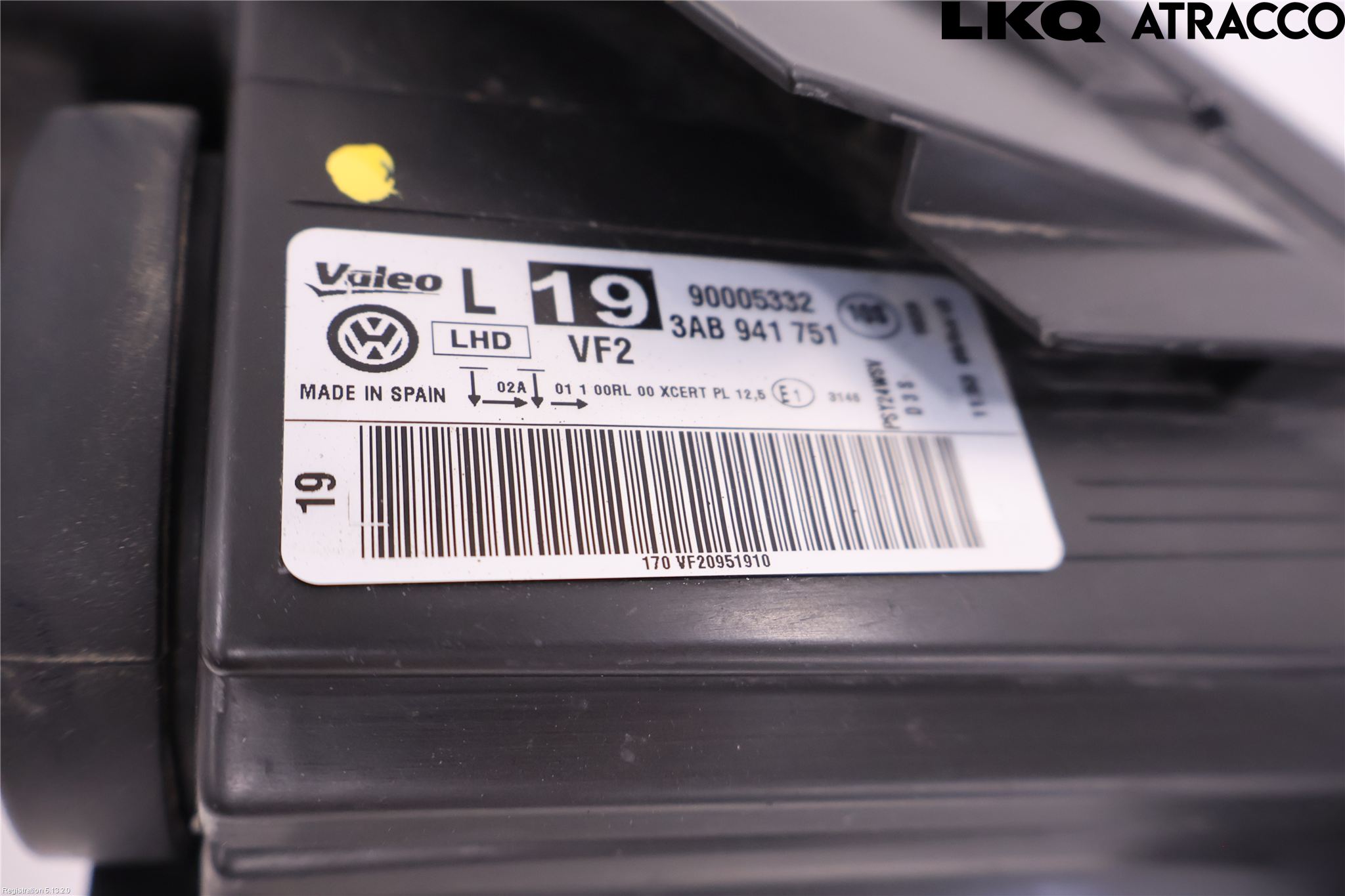 Volkswagen VW PASSAT 11-14 Frontlykt Venstre