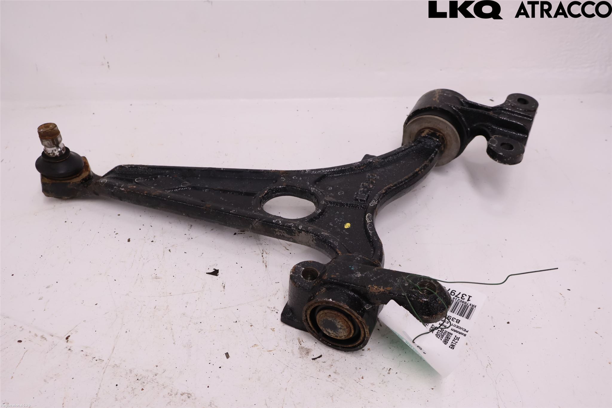 Peugeot EXPERT 07-14 Bærearm Foran Høyre Nedre