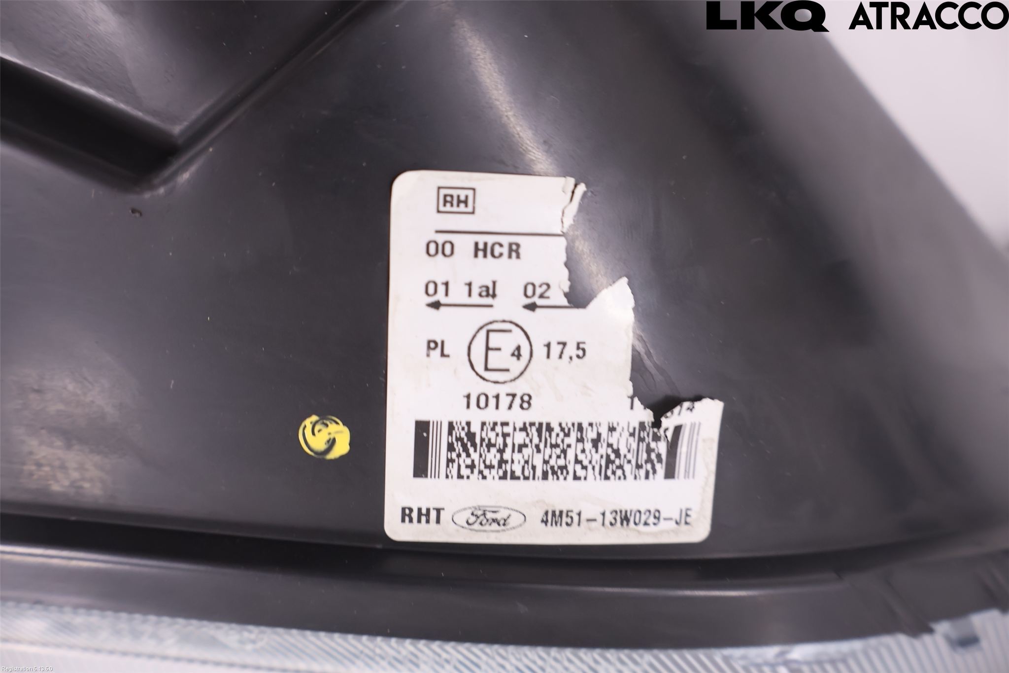 Ford FOCUS     04-07 Frontlykt Høyre