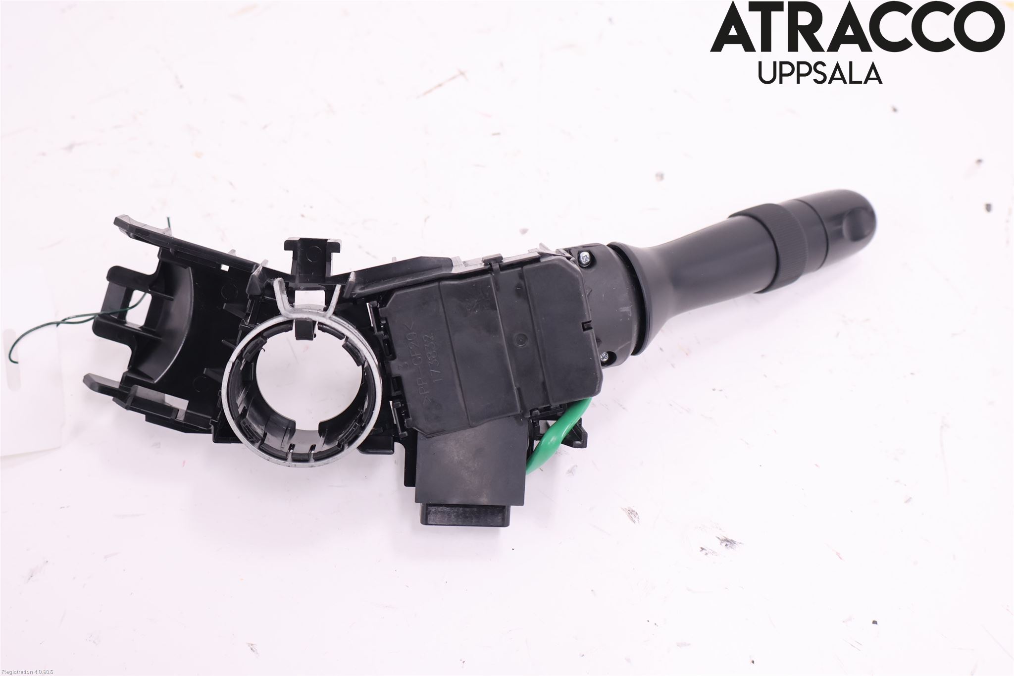 Toyota YARIS XP130 12-14 Bryter Ratt Blinklys - Lys