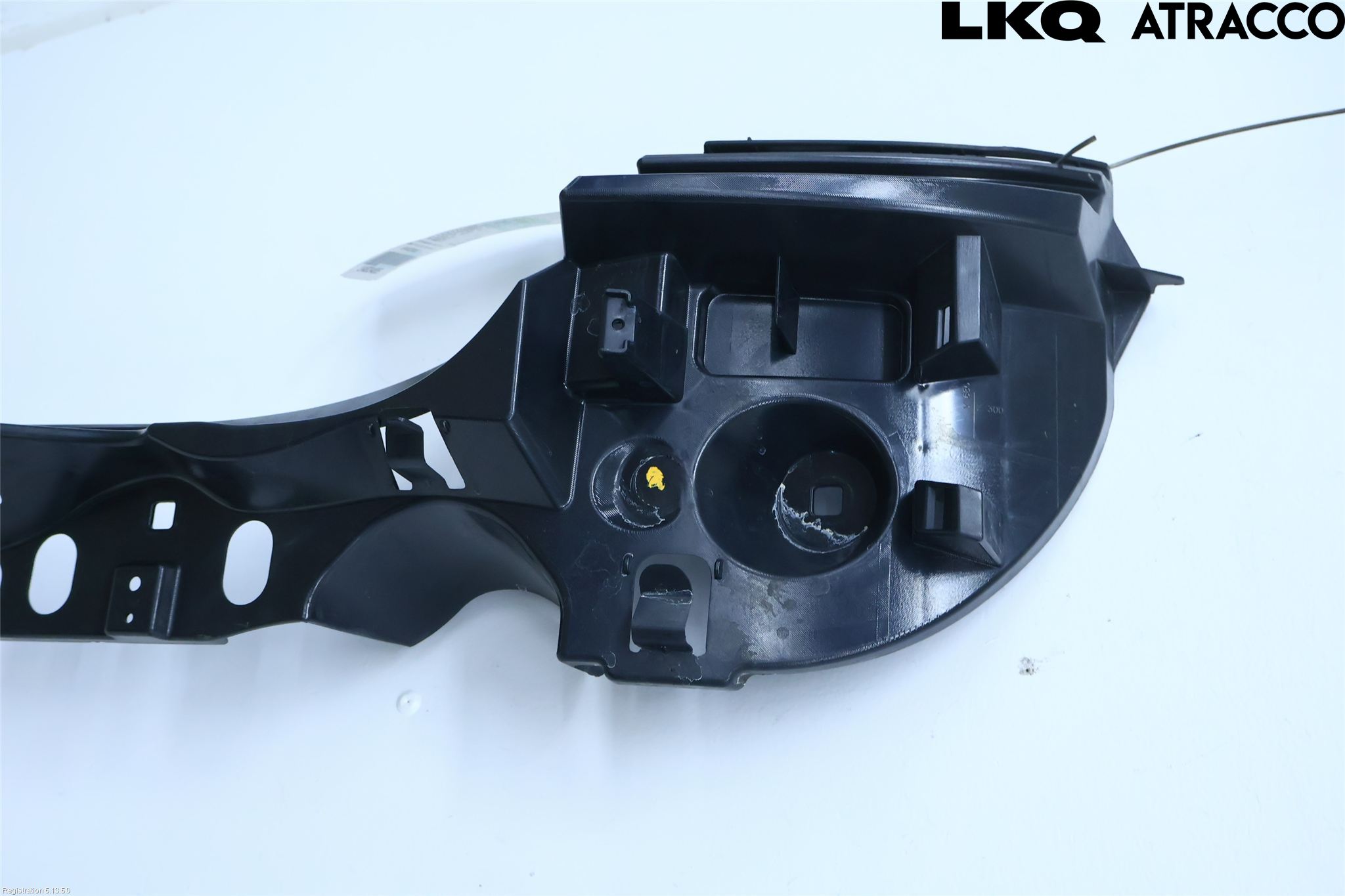 BMW 5 F10/F11/F18 09-17 Støtfanger Bak Midt Del