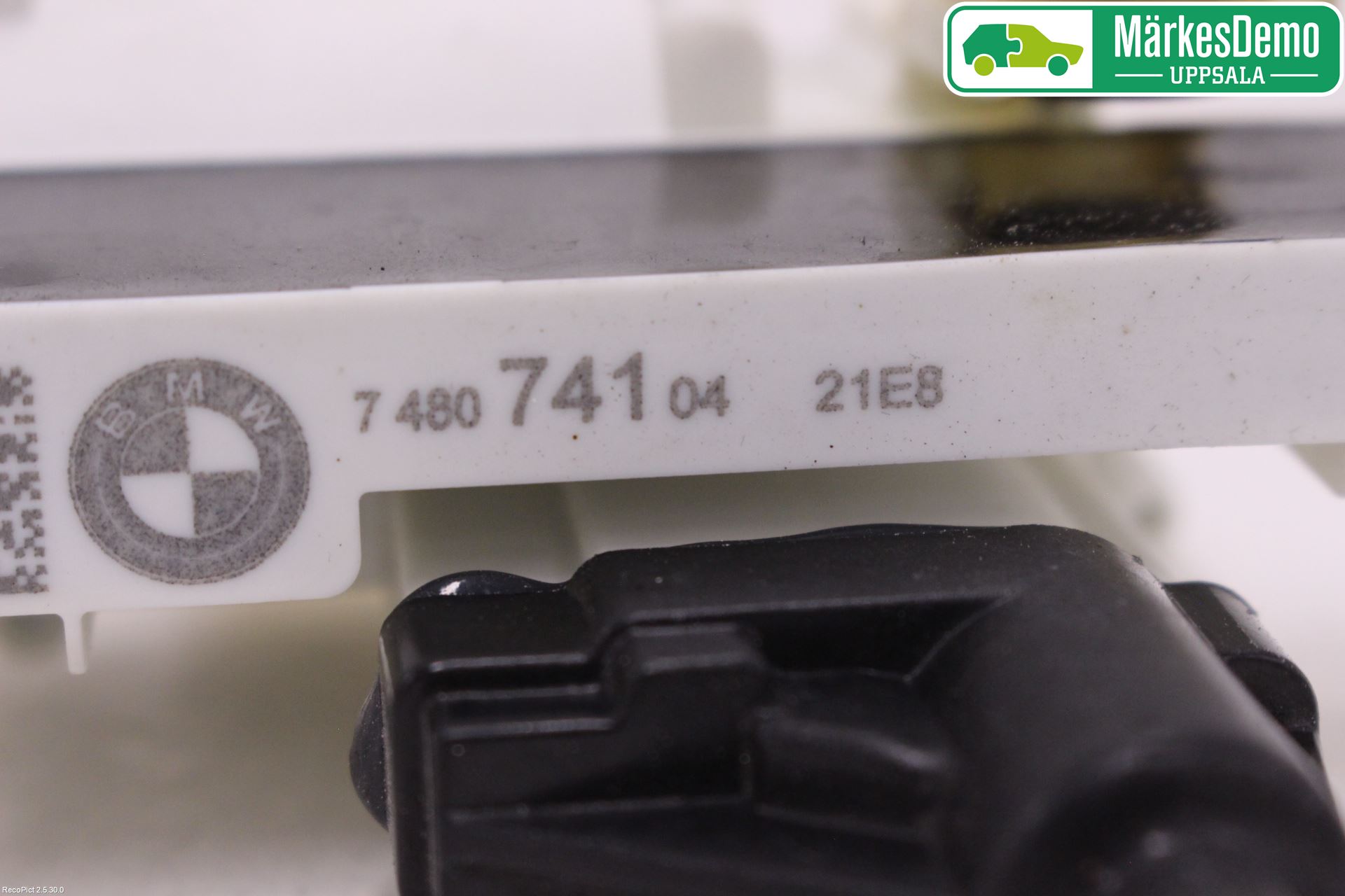 BMW 5 G30/G31/F90 17-23 Dørlås - Låsekasse