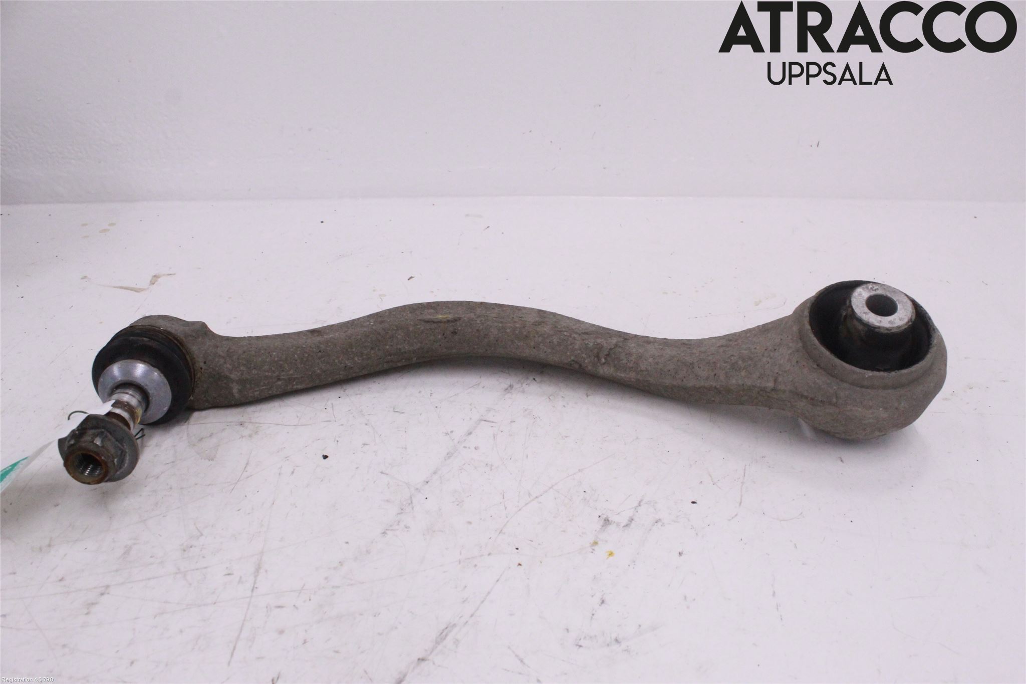 BMW 5 F10/F11/F18 09-17 Bærearm Foran Høyre Nedre