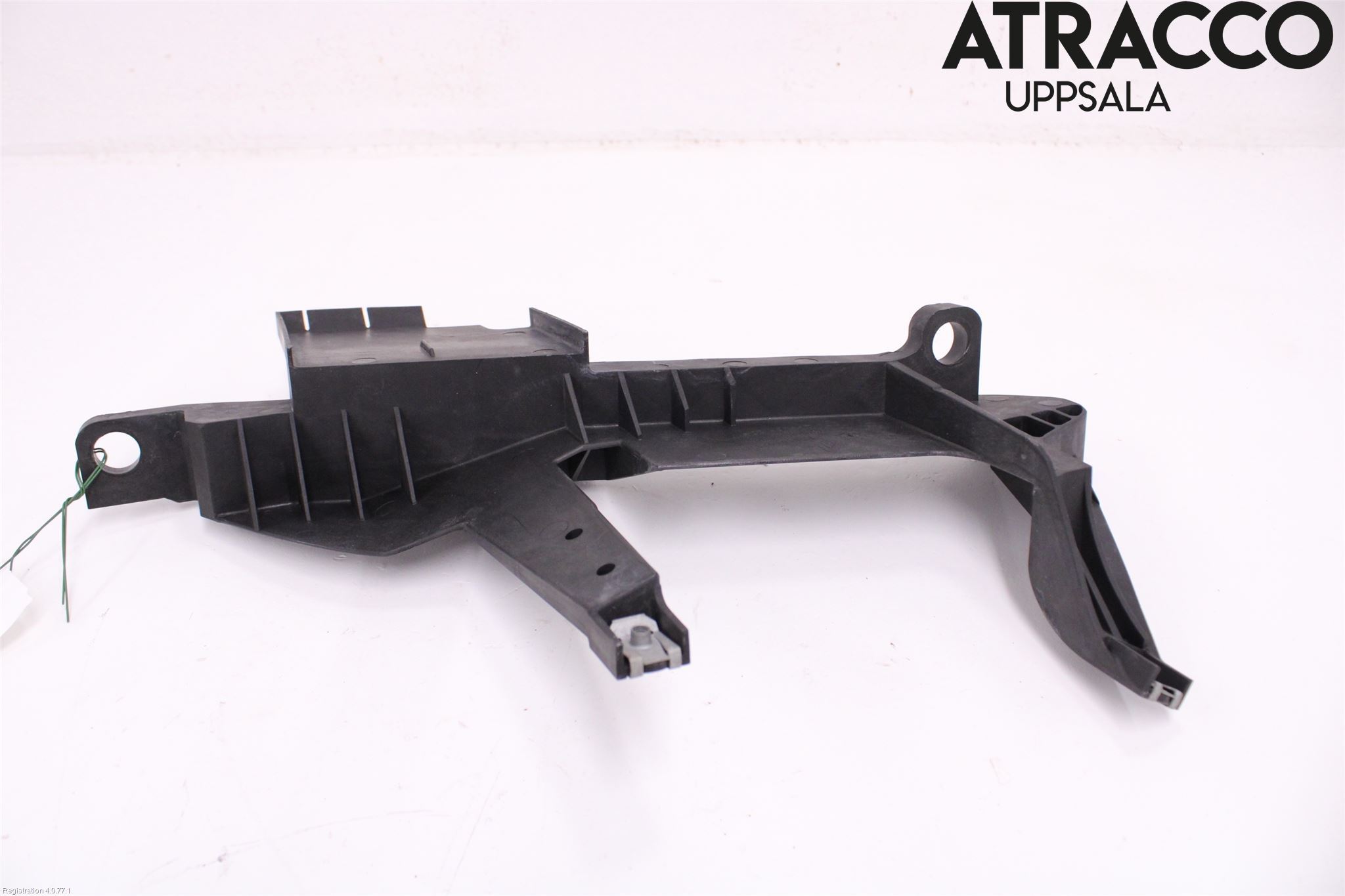 BMW X3 E83     03-10 Frontlykt Ramme V Lyktering