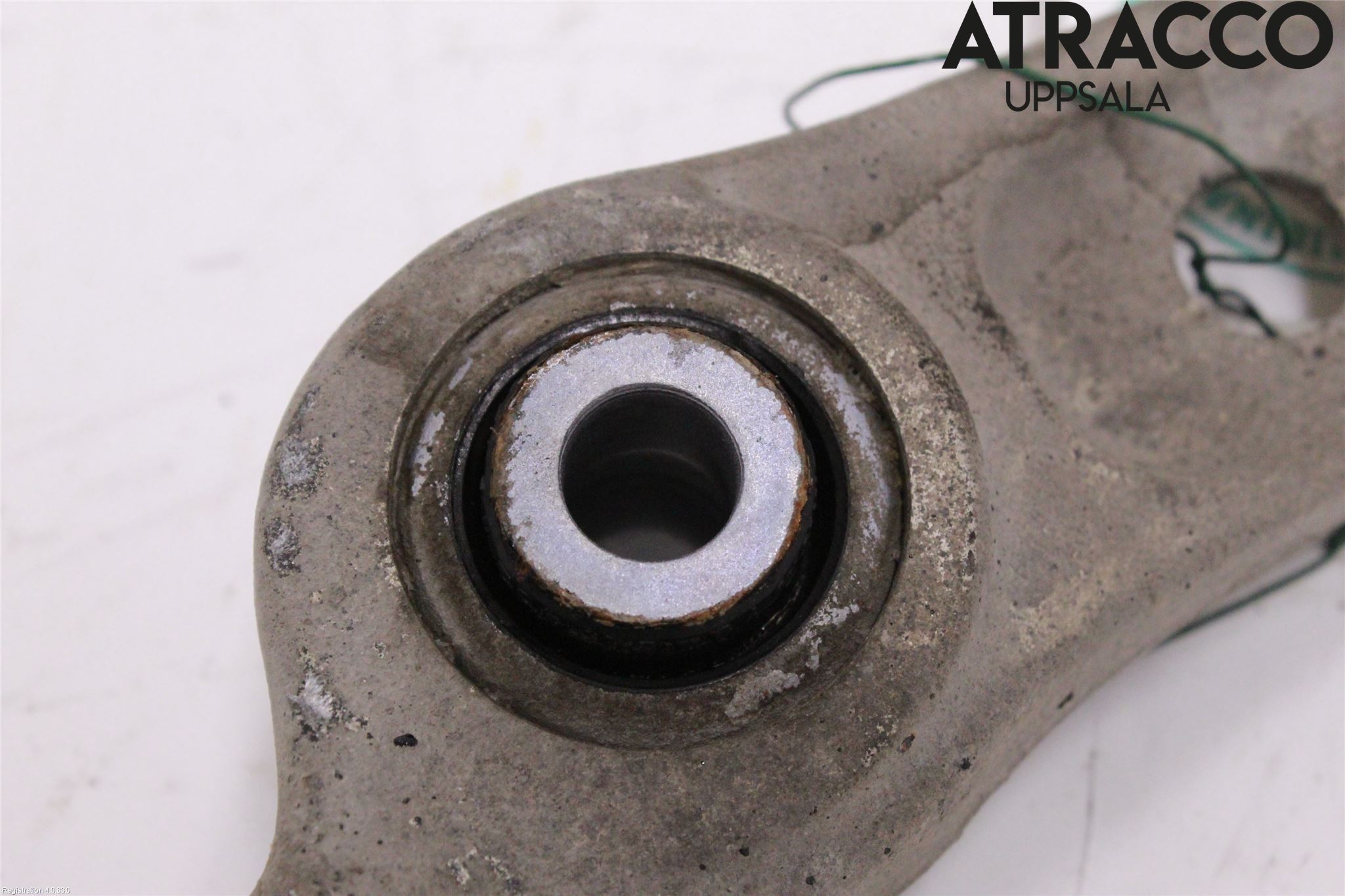 BMW 5 F10/F11/F18 09-17 Bærearm Foran Høyre Nedre