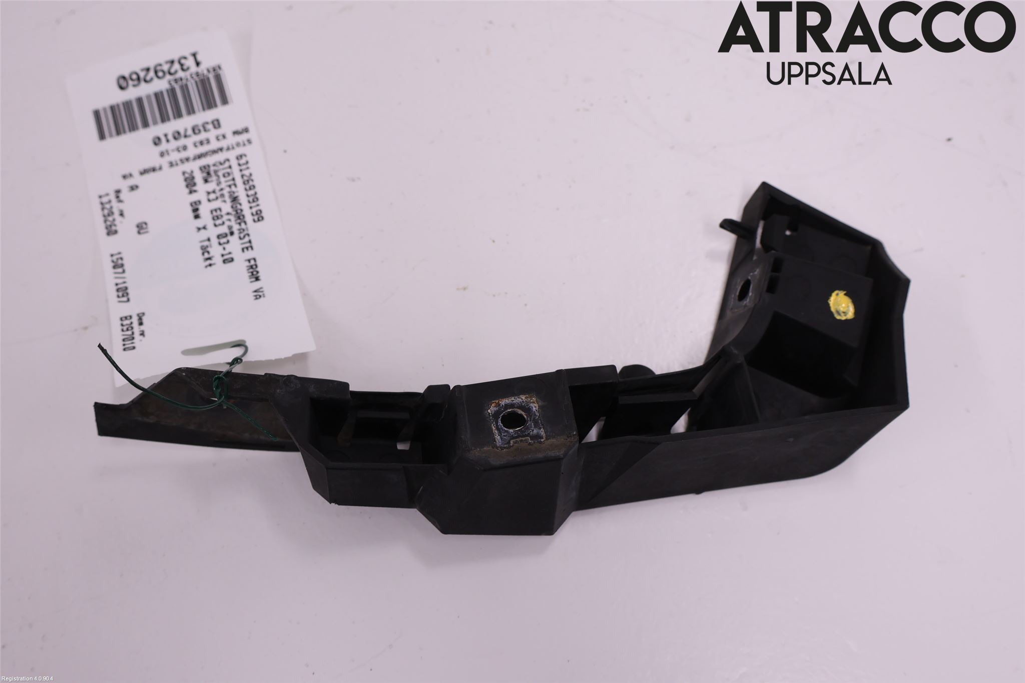 BMW X3 E83     03-10 Støtfangerfeste Foran Venstre