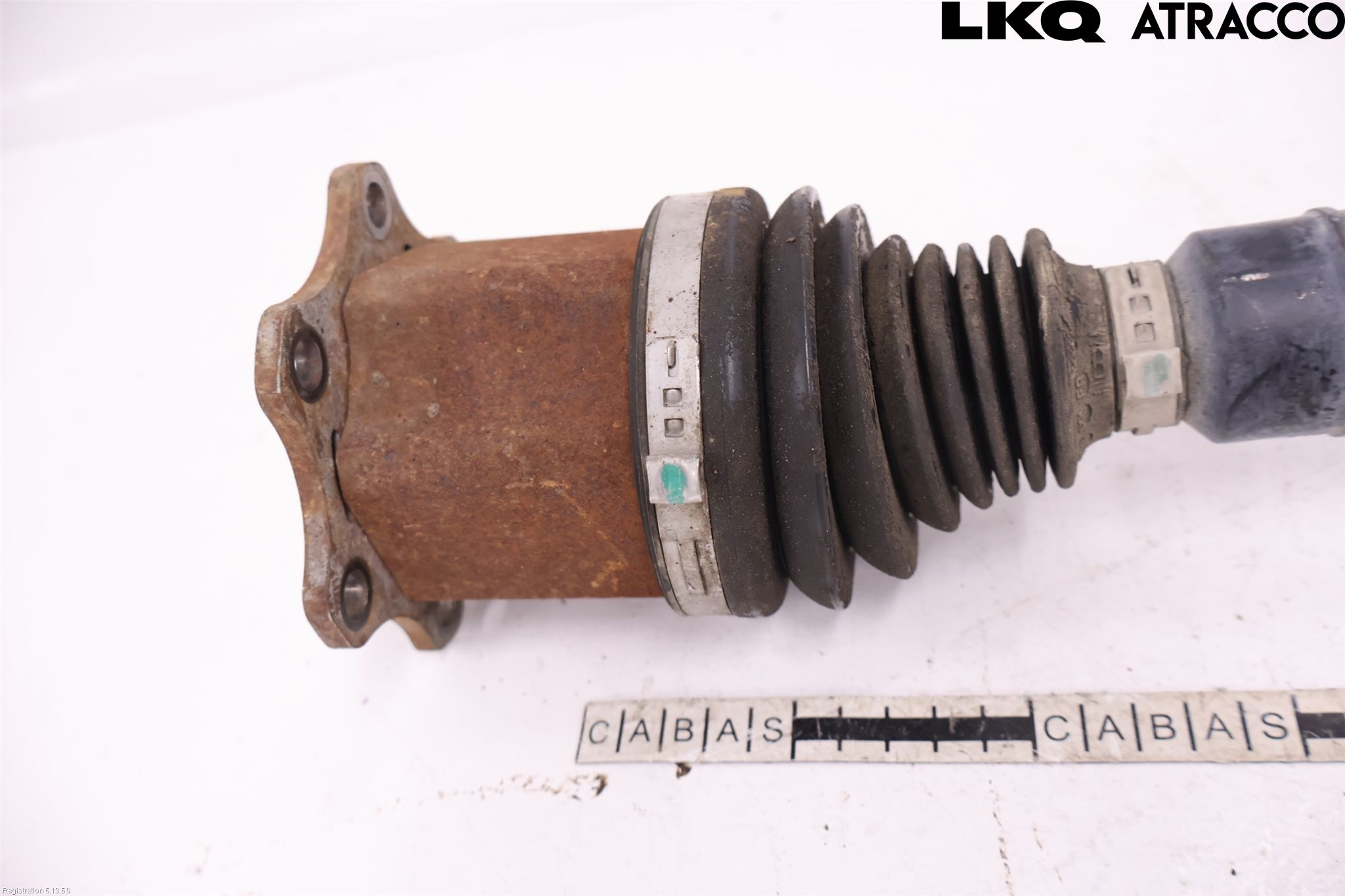 Volkswagen VW PASSAT 11-14 Drivaksel Foran Kompl Høyre