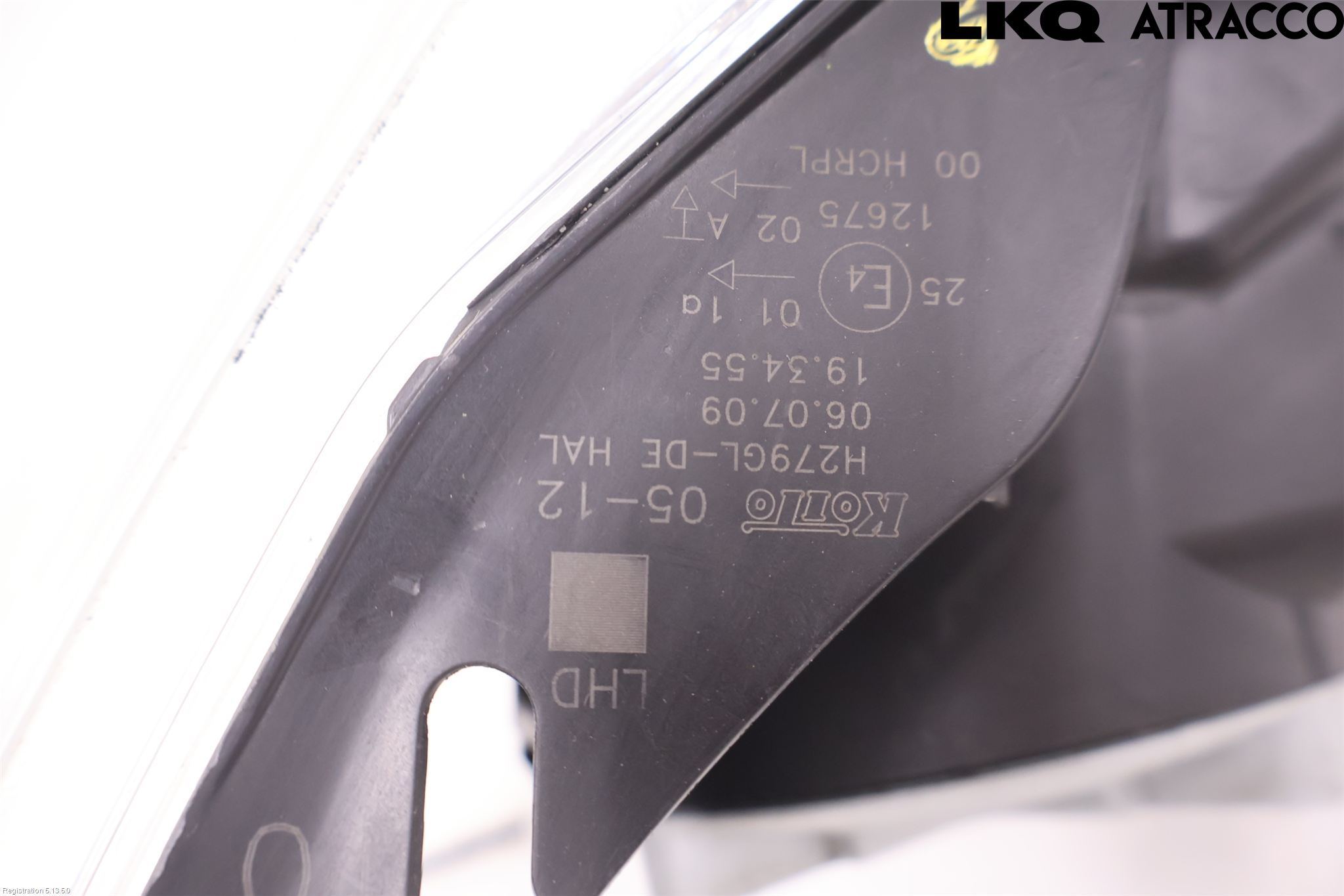 Toyota AVENSIS 09-15 Frontlykt Venstre