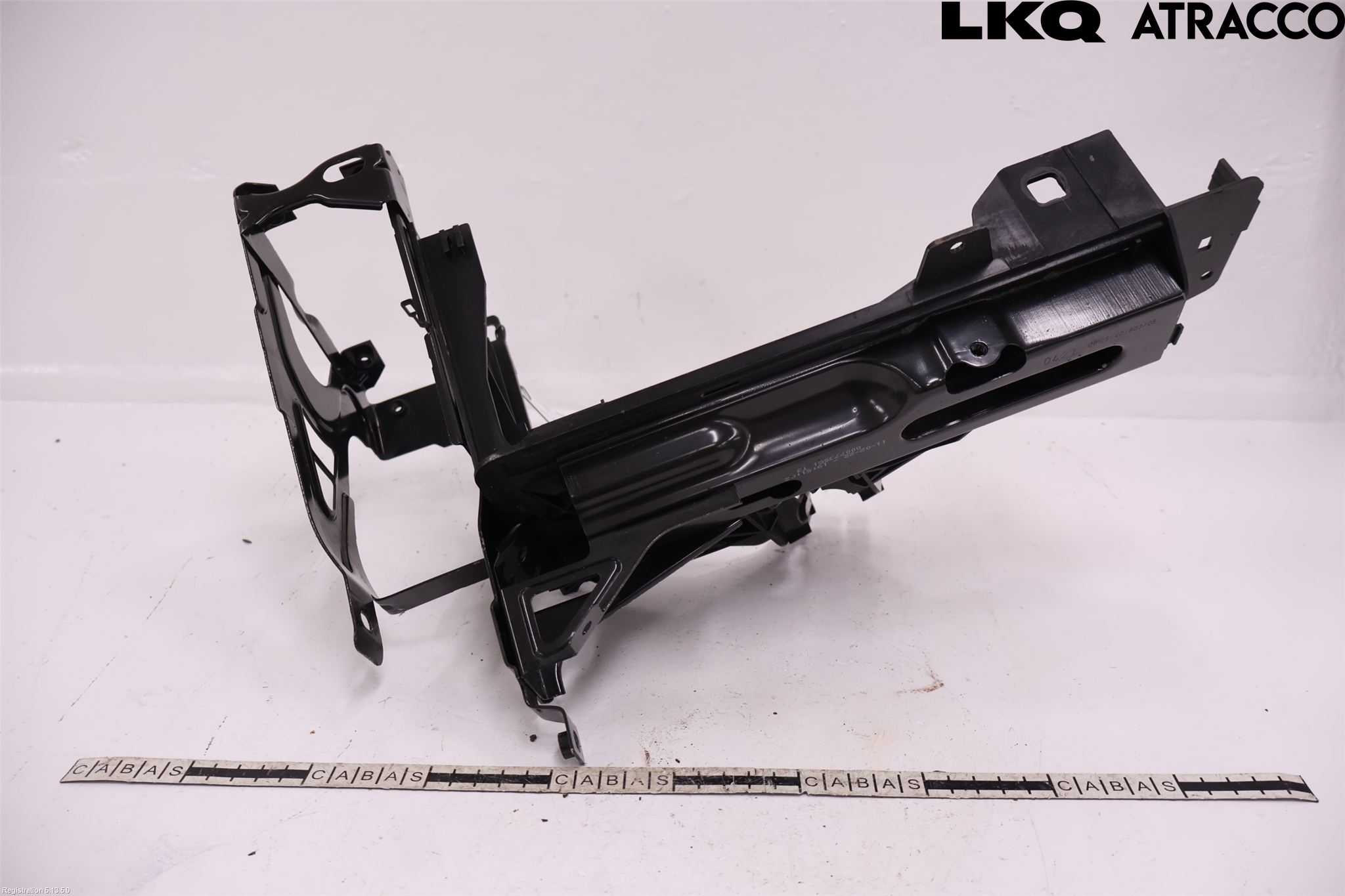 BMW 5 F10/F11/F18 09-17 Frontlykt Holder-Feste