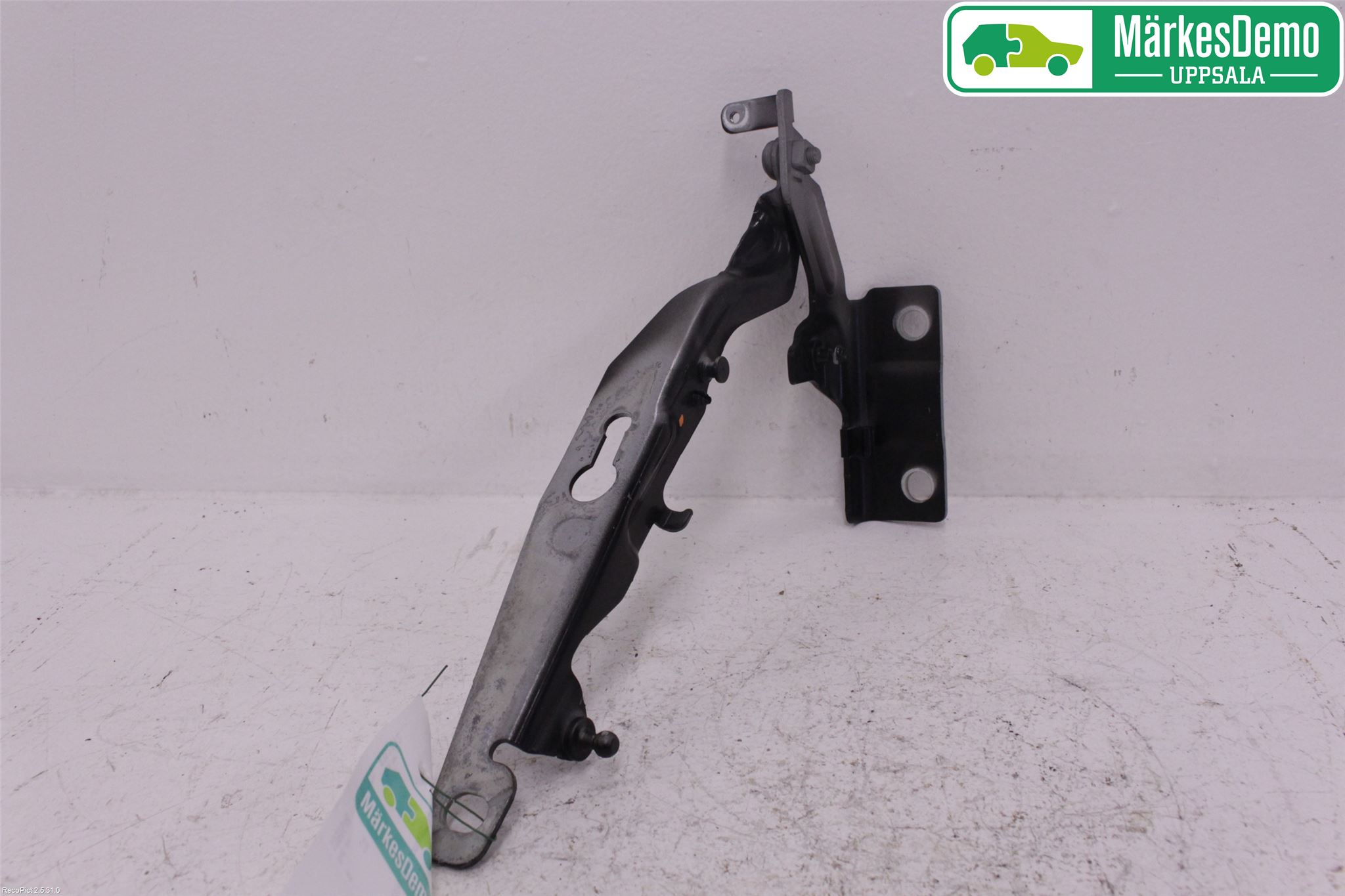 Volvo V60 11-13 Panser Hengsel - Hengsler