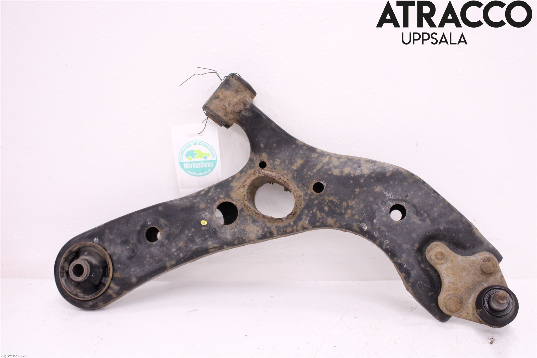 Toyota RAV4 13-18 Bærearm Foran Høyre Nedre