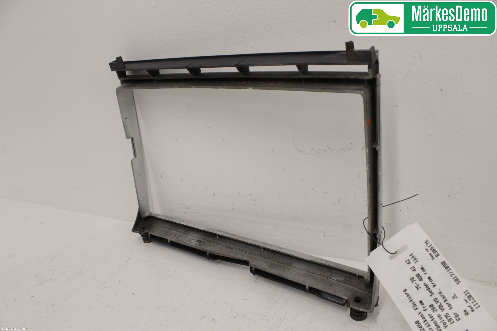 Volvo 260 75-78 Frontlykt Holder-Feste